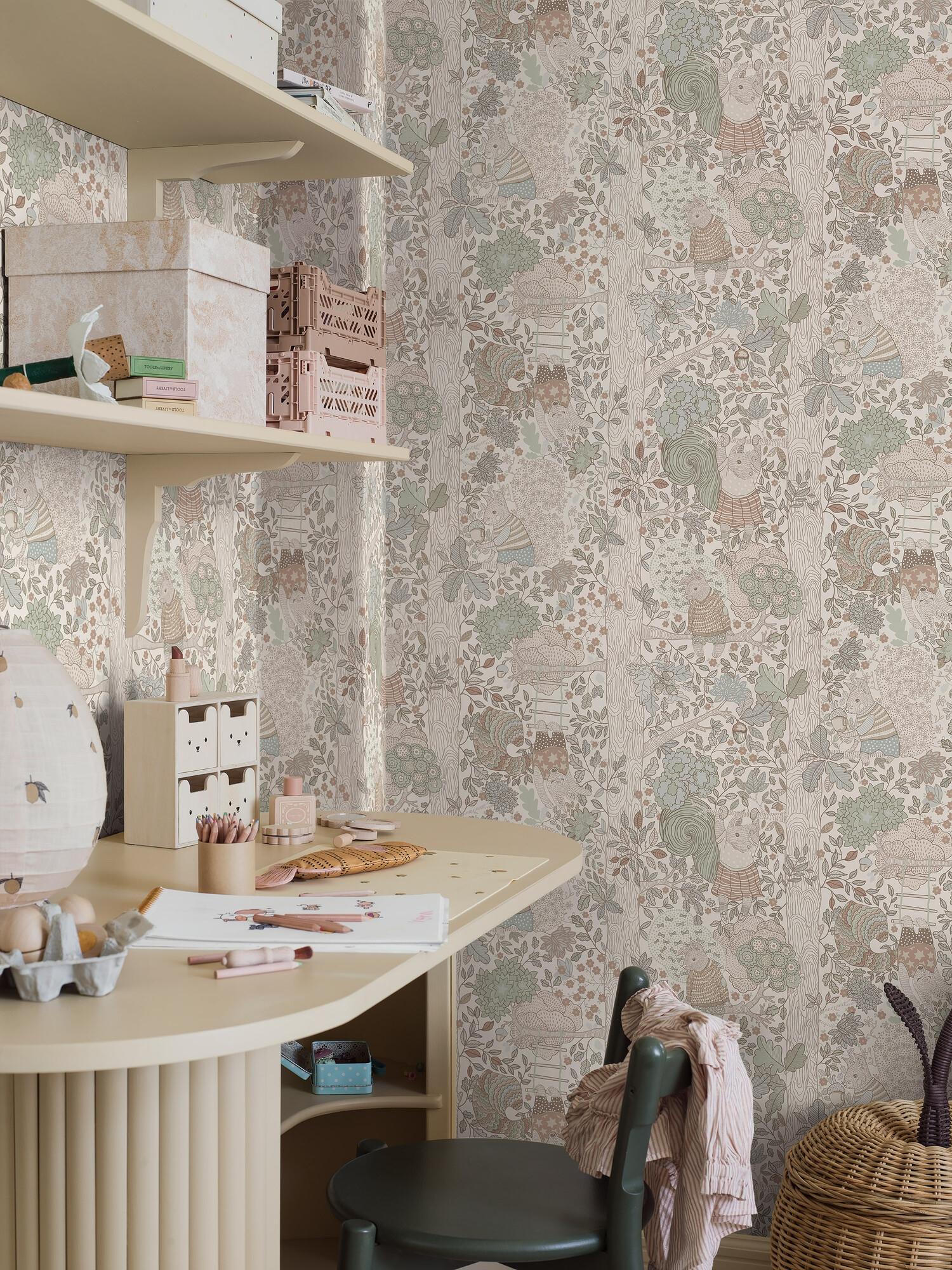 Charlie från Boråstapeter i vit och multifärg. Från kollektionen Scandinavian Designers Mini.