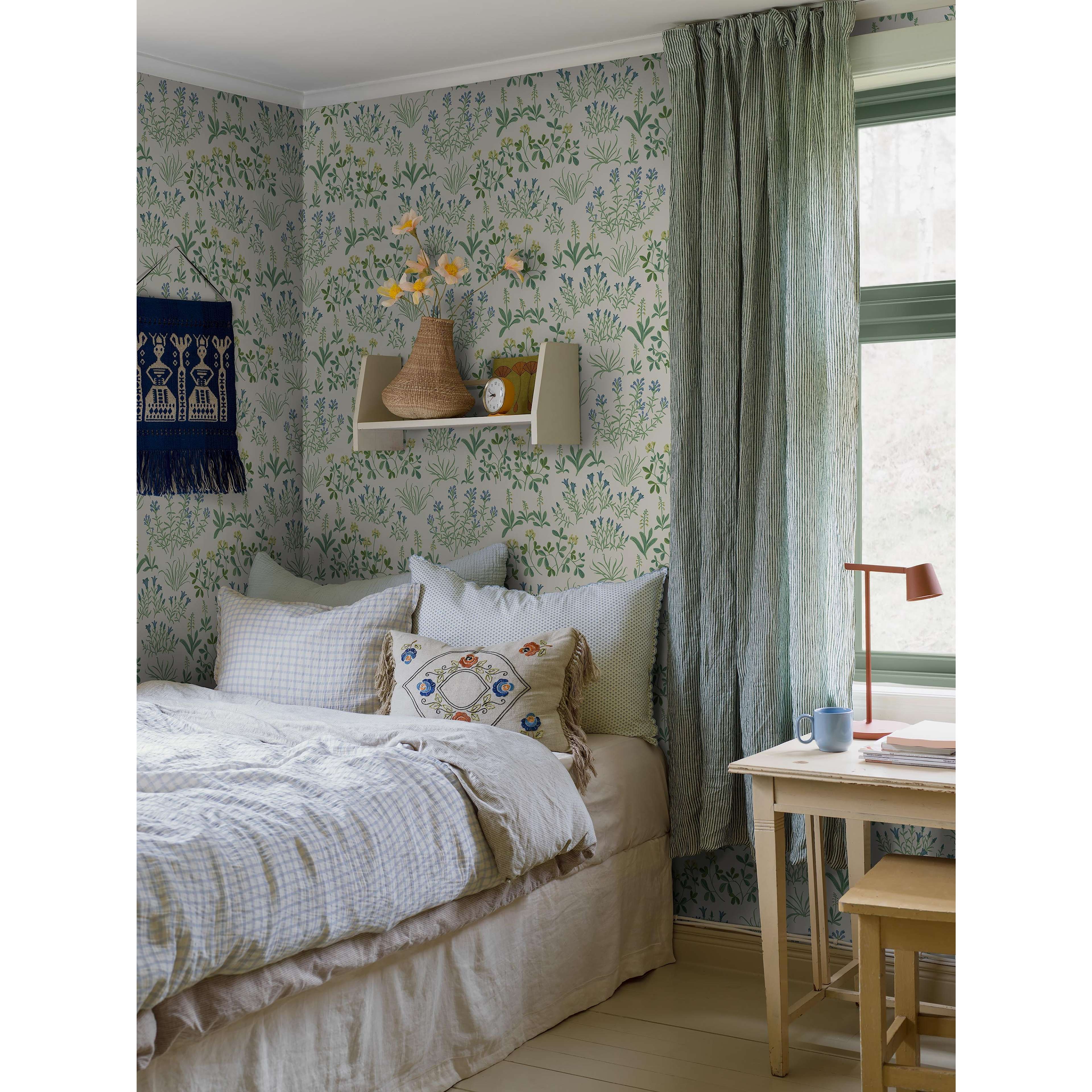 Noras Äng vit, tapet tapet med blommigt, naturochlandskap mönster i vit. Från kollektionen Nordic Folk. Nonwoven-material med förskjuten passning. Passar i sovrum.​​​​‌﻿‍﻿​‍​‍‌‍﻿﻿‌﻿​‍‌‍‍‌‌‍‌﻿‌‍‍‌‌‍﻿‍​‍​‍​﻿‍‍​‍​‍‌﻿​﻿‌‍​‌‌‍﻿‍‌‍‍‌‌﻿‌​‌﻿‍‌​‍﻿‍‌‍‍‌‌‍﻿﻿​‍​‍​‍﻿​​‍​‍‌‍‍​‌﻿​‍‌‍‌‌‌‍‌‍​‍​‍​﻿‍‍​‍​‍‌‍‍​‌﻿‌​‌﻿‌​‌﻿​​‌﻿​﻿​﻿‍‍​‍﻿﻿​‍﻿﻿‌﻿‌﻿‌﻿‌﻿‌﻿‌﻿​‍﻿‍‌‍​﻿‌‍﻿﻿‌‍﻿​‌‍﻿﻿‌﻿​‍‌‍​‌‌‍﻿‌‌‍​‌​‍﻿‍‌﻿​﻿‌‍‌‌​‍﻿﻿‌﻿​﻿‌﻿‌​‌﻿‌‌‌‍‌​‌‍‍‌‌‍﻿﻿​‍﻿﻿‌‍‍‌‌‍﻿‍‌﻿‌​‌‍‌‌‌‍﻿‍‌﻿‌​​‍﻿﻿‌‍‌‌‌‍‌​‌‍‍‌‌﻿‌​​‍﻿﻿‌‍﻿‌‌‍﻿﻿‌‍‌​‌‍‌‌​﻿﻿‌‌﻿​​‌﻿​‍‌‍‌‌‌﻿​﻿‌‍‌‌‌‍﻿‍‌﻿‌​‌‍​‌‌﻿‌​‌‍‍‌‌‍﻿﻿‌‍﻿‍​﻿‍﻿‌‍‍‌‌‍‌​​﻿﻿‌‌‍‍‌‌‍﻿‌‌‍​‌‌‍‌﻿‌‍‌‌​‍﻿‌‌‍​‌​﻿​‌‌‍​‌​﻿‌‌‌‍​‌​﻿​​​﻿​﻿‌‍‌‍‌‍‌‌​﻿​﻿‌‍‌‌‌‍​﻿​﻿​​​﻿‍​‌‍‌‍‌‍‌‌​﻿​‌​﻿​‌​﻿‍‌​﻿‌‌​﻿​‌​﻿‌‍‌‍​﻿‌‍​‍​﻿‌‍‌‍​‌‌‍‌‍​﻿‌﻿​﻿​‌‌‍​‌‌‍​‍​﻿​﻿​﻿‌‍‌‍‌‍​﻿‌‍​﻿​‌‌‍​‍​﻿‍‌​﻿​‍​﻿​​​‍﻿‌​﻿​﻿​﻿​‍​﻿​​​﻿​​‌﻿‍​​﻿​﻿​﻿​‍​﻿​​​﻿​​​‍﻿‌‌‍‍‍‌﻿​​‌‍‌﻿​﻿‍﻿‌﻿‌​‌﻿‍‌‌﻿​​‌‍‌‌​﻿﻿‌‌﻿​﻿‌‍​‌‌‍﻿‍‌‍‍‌‌﻿‌​‌﻿‍‌​‍﻿‍‌‍‍‌‌‍﻿‌‌‍​‌‌‍‌﻿‌‍‌‌‌​​‌‌﻿​﻿‌﻿​﻿‌‍‌‌‌﻿‌​​﻿‍﻿‌﻿​​‌‍​‌‌﻿‌​‌‍‍​​﻿﻿‌‌‍​‌‌‍﻿​‌﻿‌​‌‌‌​‌‍‌‌‌﻿‍​‌﻿‌​​﻿﻿﻿‌‍​‍‌‍​‌‌﻿​﻿‌‍‌‌‌‌‌‌‌﻿​‍‌‍﻿​​﻿﻿‌‌‍‍​‌﻿‌​‌﻿‌​‌﻿​​‌﻿​﻿​‍‌‌​﻿​﻿‌​​‌​‍‌‌​﻿​‍‌​‌‍​‍‌‌​﻿​‍‌​‌‍‌﻿‌﻿‌﻿‌﻿‌﻿‌﻿​‍﻿‍‌‍​﻿‌‍﻿﻿‌‍﻿​‌‍﻿﻿‌﻿​‍‌‍​‌‌‍﻿‌‌‍​‌​‍﻿‍‌﻿​﻿‌‍‌‌​‍‌‌​﻿​‍‌​‌‍‌﻿​﻿‌﻿‌​‌﻿‌‌‌‍‌​‌‍‍‌‌‍﻿﻿​‍‌‍‌‍‍‌‌‍‌​​﻿﻿‌‌‍‍‌‌‍﻿‌‌‍​‌‌‍‌﻿‌‍‌‌​‍﻿‌‌‍​‌​﻿​‌‌‍​‌​﻿‌‌‌‍​‌​﻿​​​﻿​﻿‌‍‌‍‌‍‌‌​﻿​﻿‌‍‌‌‌‍​﻿​﻿​​​﻿‍​‌‍‌‍‌‍‌‌​﻿​‌​﻿​‌​﻿‍‌​﻿‌‌​﻿​‌​﻿‌‍‌‍​﻿‌‍​‍​﻿‌‍‌‍​‌‌‍‌‍​﻿‌﻿​﻿​‌‌‍​‌‌‍​‍​﻿​﻿​﻿‌‍‌‍‌‍​﻿‌‍​﻿​‌‌‍​‍​﻿‍‌​﻿​‍​﻿​​​‍﻿‌​﻿​﻿​﻿​‍​﻿​​​﻿​​‌﻿‍​​﻿​﻿​﻿​‍​﻿​​​﻿​​​‍﻿‌‌‍‍‍‌﻿​​‌‍‌﻿​‍‌‍‌﻿‌​‌﻿‍‌‌﻿​​‌‍‌‌​﻿﻿‌‌﻿​﻿‌‍​‌‌‍﻿‍‌‍‍‌‌﻿‌​‌﻿‍‌​‍﻿‍‌‍‍‌‌‍﻿‌‌‍​‌‌‍‌﻿‌‍‌‌‌​​‌‌﻿​﻿‌﻿​﻿‌‍‌‌‌﻿‌​​‍‌‍‌﻿​​‌‍​‌‌﻿‌​‌‍‍​​﻿﻿‌‌‍​‌‌‍﻿​‌﻿‌​‌‌‌​‌‍‌‌‌﻿‍​‌﻿‌​​‍‌‍‌﻿​​‌‍‌‌‌﻿​‍‌﻿​﻿‌﻿​​‌‍‌‌‌‍​﻿‌﻿‌​‌‍‍‌‌﻿‌‍‌‍‌‌​﻿﻿‌‌﻿​​‌﻿‌‌‌‍​‍‌‍﻿​‌‍‍‌‌﻿​﻿‌‍‍​‌‍‌‌‌‍‌​​‍​‍‌﻿﻿‌