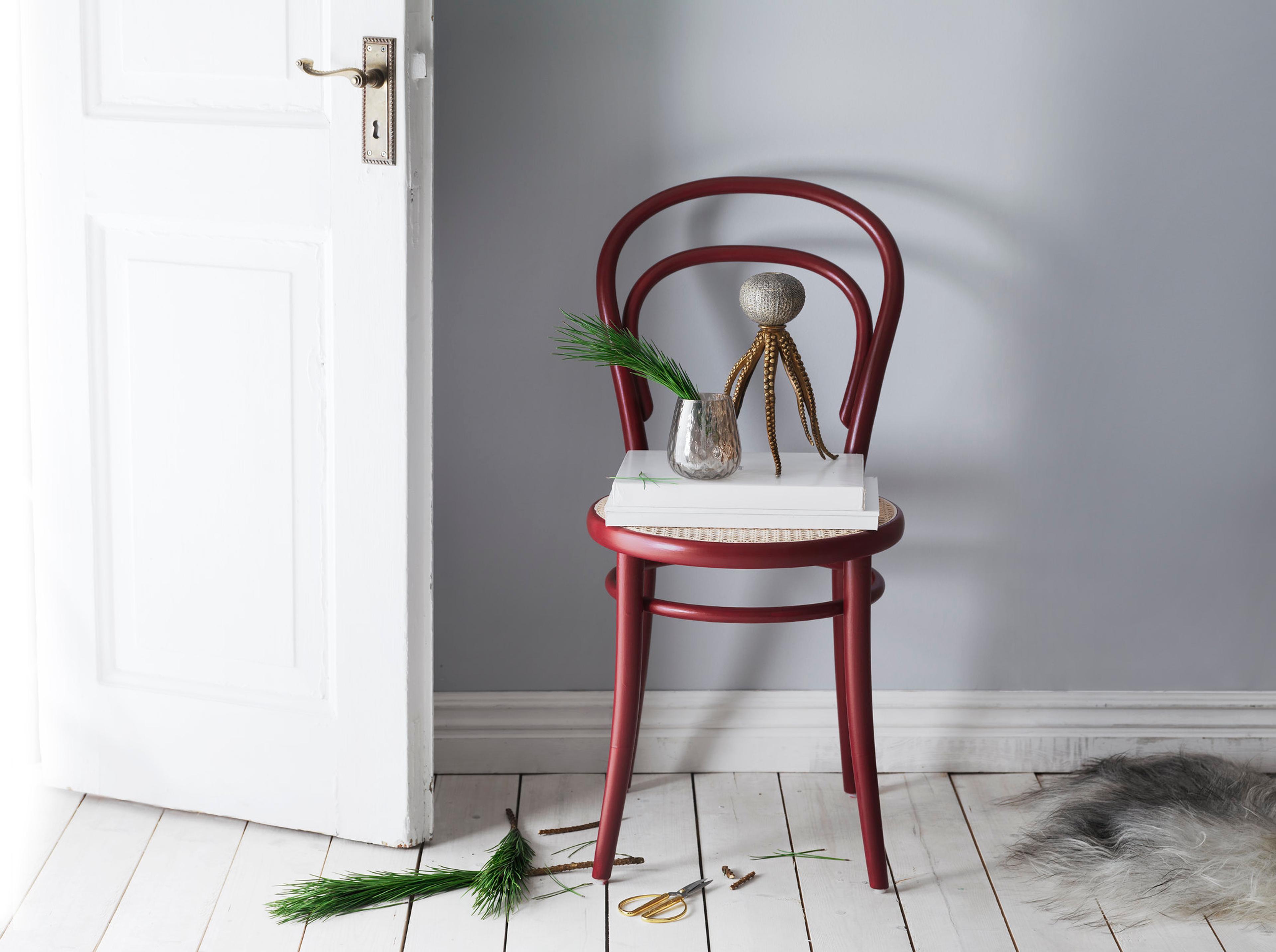 A red wooden chair holds white books, a vase with green branches, and an octopus figurine, placed by an open white door with scattered greenery and scissors on the floor.​​​​‌﻿‍﻿​‍​‍‌‍﻿﻿‌﻿​‍‌‍‍‌‌‍‌﻿‌‍‍‌‌‍﻿‍​‍​‍​﻿‍‍​‍​‍‌﻿​﻿‌‍​‌‌‍﻿‍‌‍‍‌‌﻿‌​‌﻿‍‌​‍﻿‍‌‍‍‌‌‍﻿﻿​‍​‍​‍﻿​​‍​‍‌‍‍​‌﻿​‍‌‍‌‌‌‍‌‍​‍​‍​﻿‍‍​‍​‍‌‍‍​‌﻿‌​‌﻿‌​‌﻿​​‌﻿​﻿​﻿‍‍​‍﻿﻿​‍﻿﻿‌﻿‌﻿‌﻿‌﻿‌﻿‌﻿​‍﻿‍‌‍​﻿‌‍﻿﻿‌‍﻿​‌‍﻿﻿‌﻿​‍‌‍​‌‌‍﻿‌‌‍​‌​‍﻿‍‌﻿​﻿‌‍‌‌​‍﻿﻿‌﻿​﻿‌﻿‌​‌﻿‌‌‌‍‌​‌‍‍‌‌‍﻿﻿​‍﻿﻿‌‍‍‌‌‍﻿‍‌﻿‌​‌‍‌‌‌‍﻿‍‌﻿‌​​‍﻿﻿‌‍‌‌‌‍‌​‌‍‍‌‌﻿‌​​‍﻿﻿‌‍﻿‌‌‍﻿﻿‌‍‌​‌‍‌‌​﻿﻿‌‌﻿​​‌﻿​‍‌‍‌‌‌﻿​﻿‌‍‌‌‌‍﻿‍‌﻿‌​‌‍​‌‌﻿‌​‌‍‍‌‌‍﻿﻿‌‍﻿‍​﻿‍﻿‌‍‍‌‌‍‌​​﻿﻿‌‌‍‌‍​﻿​​​﻿​​‌‍​‍‌‍‌‌​﻿‍​‌‍​‍‌‍‌​​‍﻿‌‌‍‌‌​﻿​﻿​﻿‌‌​﻿‌‍​‍﻿‌​﻿‌​​﻿​​​﻿​‍​﻿​​​‍﻿‌‌‍​‍​﻿‌‍‌‍‌​​﻿​‍​‍﻿‌‌‍​﻿​﻿‌‌‌‍‌‍​﻿​‌​﻿‌‍‌‍‌‌‌‍​﻿‌‍‌‍​﻿‍‌​﻿​﻿​﻿‌‌‌‍​‍​﻿‍﻿‌﻿‌​‌﻿‍‌‌﻿​​‌‍‌‌​﻿﻿‌‌‍​﻿‌‍﻿﻿‌‍﻿‍‌﻿‌​‌‍‌‌‌‍﻿‍‌﻿‌​‌‌​​‌‍​‌‌‍‌﻿‌‍‌‌​﻿‍﻿‌﻿​​‌‍​‌‌﻿‌​‌‍‍​​﻿﻿‌‌‍​﻿‌‍﻿﻿‌‍﻿‍‌﻿‌​‌‍‌‌‌‍﻿‍‌﻿‌​‌​​‍‌‍﻿​‌‍﻿﻿‌‍​﻿‌‍‍﻿‌﻿​﻿​‍‌‌​﻿‌‌‌​​‍‌‌﻿﻿‌‍‍﻿‌‍‌‌‌﻿‍‌​‍‌‌​﻿​﻿‌​‌​​‍‌‌​﻿​﻿‌​‌​​‍‌‌​﻿​‍​﻿​‍​﻿‍‌​﻿‍‌​﻿​‍​﻿​‍​﻿‌‍​﻿​﻿​﻿‌‍​﻿​‍​﻿​​​﻿​​​﻿‌​​﻿‌﻿​‍‌‌​﻿​‍​﻿​‍​‍‌‌​﻿‌‌‌​‌​​‍﻿‍‌‍‍‌‌﻿‌​‌‍‌‌‌‍﻿‌‌﻿​﻿​‍‌‌​﻿‌‌‌​​‍‌‌﻿﻿‌‍‍﻿‌‍‌‌‌﻿‍‌​‍‌‌​﻿​﻿‌​‌​​‍‌‌​﻿​﻿‌​‌​​‍‌‌​﻿​‍​﻿​‍‌‍‌​‌‍​﻿‌‍‌‍‌‍​‍​﻿‌‍​﻿‌‌​﻿‌‌​﻿‍‌​﻿‍​​﻿​‍‌‍​‌​﻿​﻿​‍‌‌​﻿​‍​﻿​‍​‍‌‌​﻿‌‌‌​‌​​‍﻿‍‌‍﻿‌‌‍‌‌‌‍‌​‌‍‍‌‌‍​‌​‍﻿‍‌‍‍‌‌‍﻿‌‌‍​‌‌‍‌﻿‌‍‌‌​‍﻿‍‌‍​‌‌‍﻿​‌﻿‌​‌‌‌​‌‍‌‌‌﻿‍​‌﻿‌​​﻿﻿﻿‌‍​‍‌‍​‌‌﻿​﻿‌‍‌‌‌‌‌‌‌﻿​‍‌‍﻿​​﻿﻿‌‌‍‍​‌﻿‌​‌﻿‌​‌﻿​​‌﻿​﻿​‍‌‌​﻿​﻿‌​​‌​‍‌‌​﻿​‍‌​‌‍​‍‌‌​﻿​‍‌​‌‍‌﻿‌﻿‌﻿‌﻿‌﻿‌﻿​‍﻿‍‌‍​﻿‌‍﻿﻿‌‍﻿​‌‍﻿﻿‌﻿​‍‌‍​‌‌‍﻿‌‌‍​‌​‍﻿‍‌﻿​﻿‌‍‌‌​‍‌‌​﻿​‍‌​‌‍‌﻿​﻿‌﻿‌​‌﻿‌‌‌‍‌​‌‍‍‌‌‍﻿﻿​‍‌‍‌‍‍‌‌‍‌​​﻿﻿‌‌‍‌‍​﻿​​​﻿​​‌‍​‍‌‍‌‌​﻿‍​‌‍​‍‌‍‌​​‍﻿‌‌‍‌‌​﻿​﻿​﻿‌‌​﻿‌‍​‍﻿‌​﻿‌​​﻿​​​﻿​‍​﻿​​​‍﻿‌‌‍​‍​﻿‌‍‌‍‌​​﻿​‍​‍﻿‌‌‍​﻿​﻿‌‌‌‍‌‍​﻿​‌​﻿‌‍‌‍‌‌‌‍​﻿‌‍‌‍​﻿‍‌​﻿​﻿​﻿‌‌‌‍​‍​‍‌‍‌﻿‌​‌﻿‍‌‌﻿​​‌‍‌‌​﻿﻿‌‌‍​﻿‌‍﻿﻿‌‍﻿‍‌﻿‌​‌‍‌‌‌‍﻿‍‌﻿‌​‌‌​​‌‍​‌‌‍‌﻿‌‍‌‌​‍‌‍‌﻿​​‌‍​‌‌﻿‌​‌‍‍​​﻿﻿‌‌‍​﻿‌‍﻿﻿‌‍﻿‍‌﻿‌​‌‍‌‌‌‍﻿‍‌﻿‌​‌​​‍‌‍﻿​‌‍﻿﻿‌‍​﻿‌‍‍﻿‌﻿​﻿​‍‌‌​﻿‌‌‌​​‍‌‌﻿﻿‌‍‍﻿‌‍‌‌‌﻿‍‌​‍‌‌​﻿​﻿‌​‌​​‍‌‌​﻿​﻿‌​‌​​‍‌‌​﻿​‍​﻿​‍​﻿‍‌​﻿‍‌​﻿​‍​﻿​‍​﻿‌‍​﻿​﻿​﻿‌‍​﻿​‍​﻿​​​﻿​​​﻿‌​​﻿‌﻿​‍‌‌​﻿​‍​﻿​‍​‍‌‌​﻿‌‌‌​‌​​‍﻿‍‌‍‍‌‌﻿‌​‌‍‌‌‌‍﻿‌‌﻿​﻿​‍‌‌​﻿‌‌‌​​‍‌‌﻿﻿‌‍‍﻿‌‍‌‌‌﻿‍‌​‍‌‌​﻿​﻿‌​‌​​‍‌‌​﻿​﻿‌​‌​​‍‌‌​﻿​‍​﻿​‍‌‍‌​‌‍​﻿‌‍‌‍‌‍​‍​﻿‌‍​﻿‌‌​﻿‌‌​﻿‍‌​﻿‍​​﻿​‍‌‍​‌​﻿​﻿​‍‌‌​﻿​‍​﻿​‍​‍‌‌​﻿‌‌‌​‌​​‍﻿‍‌‍﻿‌‌‍‌‌‌‍‌​‌‍‍‌‌‍​‌​‍﻿‍‌‍‍‌‌‍﻿‌‌‍​‌‌‍‌﻿‌‍‌‌​‍﻿‍‌‍​‌‌‍﻿​‌﻿‌​‌‌‌​‌‍‌‌‌﻿‍​‌﻿‌​​‍‌‍‌﻿​​‌‍‌‌‌﻿​‍‌﻿​﻿‌﻿​​‌‍‌‌‌‍​﻿‌﻿‌​‌‍‍‌‌﻿‌‍‌‍‌‌​﻿﻿‌‌﻿​​‌﻿‌‌‌‍​‍‌‍﻿​‌‍‍‌‌﻿​﻿‌‍‍​‌‍‌‌‌‍‌​​‍​‍‌﻿﻿‌