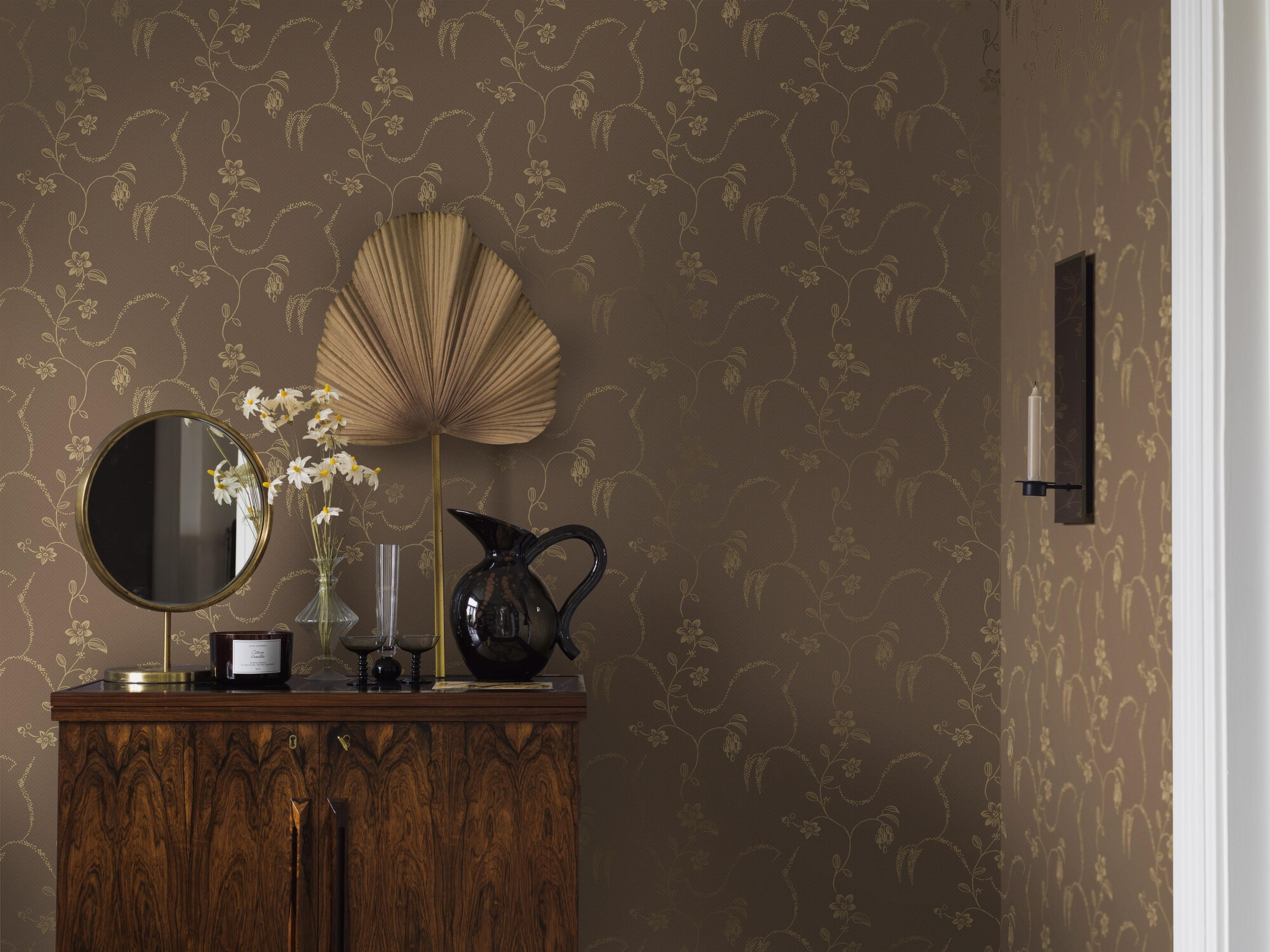 Elsie Brun Tapet tapet med blommigt mönster i brun. Från kollektionen Swedish Grace. Nonwoven-material med rak passning. Passar i vardagsrum.​​​​‌﻿‍﻿​‍​‍‌‍﻿﻿‌﻿​‍‌‍‍‌‌‍‌﻿‌‍‍‌‌‍﻿‍​‍​‍​﻿‍‍​‍​‍‌﻿​﻿‌‍​‌‌‍﻿‍‌‍‍‌‌﻿‌​‌﻿‍‌​‍﻿‍‌‍‍‌‌‍﻿﻿​‍​‍​‍﻿​​‍​‍‌‍‍​‌﻿​‍‌‍‌‌‌‍‌‍​‍​‍​﻿‍‍​‍​‍‌‍‍​‌﻿‌​‌﻿‌​‌﻿​​‌﻿​﻿​﻿‍‍​‍﻿﻿​‍﻿﻿‌﻿‌﻿‌﻿‌﻿‌﻿‌﻿​‍﻿‍‌‍​﻿‌‍﻿﻿‌‍﻿​‌‍﻿﻿‌﻿​‍‌‍​‌‌‍﻿‌‌‍​‌​‍﻿‍‌﻿​﻿‌‍‌‌​‍﻿﻿‌﻿​﻿‌﻿‌​‌﻿‌‌‌‍‌​‌‍‍‌‌‍﻿﻿​‍﻿﻿‌‍‍‌‌‍﻿‍‌﻿‌​‌‍‌‌‌‍﻿‍‌﻿‌​​‍﻿﻿‌‍‌‌‌‍‌​‌‍‍‌‌﻿‌​​‍﻿﻿‌‍﻿‌‌‍﻿﻿‌‍‌​‌‍‌‌​﻿﻿‌‌﻿​​‌﻿​‍‌‍‌‌‌﻿​﻿‌‍‌‌‌‍﻿‍‌﻿‌​‌‍​‌‌﻿‌​‌‍‍‌‌‍﻿﻿‌‍﻿‍​﻿‍﻿‌‍‍‌‌‍‌​​﻿﻿‌‌‍‍‌‌‍﻿‌‌‍​‌‌‍‌﻿‌‍‌‌​‍﻿‌‌‍​‍​﻿‌﻿‌‍​‌‌‍‌​‌‍​‌​﻿‍‌​﻿​‍​﻿‌‌​﻿‌﻿‌‍​﻿​﻿‌﻿‌‍​‍​﻿‌‍​﻿‌﻿​﻿​﻿‌‍​‌‌‍‌​​﻿‍‌​﻿‌﻿​﻿‍‌​﻿​‍​﻿‌﻿​﻿​﻿​﻿​‍​﻿‌‌‌‍‌​​﻿​‍‌‍​﻿‌‍‌‌‌‍​﻿​﻿‌​​﻿‍​​﻿‌​‌‍‌‍‌‍​‌​﻿​‍​﻿‌‌​﻿‌​‌‍​‍‌‍​﻿​‍﻿‌​﻿​‍​﻿​​​﻿​​​﻿​​‌﻿‍​​﻿​‌​﻿‌‌​﻿​​​﻿​​​‍﻿‌‌‍‍‍‌﻿​​‌‍‌﻿​﻿‍﻿‌﻿‌​‌﻿‍‌‌﻿​​‌‍‌‌​﻿﻿‌‌﻿​﻿‌‍​‌‌‍﻿‍‌‍‍‌‌﻿‌​‌﻿‍‌​‍﻿‍‌‍‍‌‌‍﻿‌‌‍​‌‌‍‌﻿‌‍‌‌‌​​‌‌﻿​﻿‌﻿​﻿‌‍‌‌‌﻿‌​​﻿‍﻿‌﻿​​‌‍​‌‌﻿‌​‌‍‍​​﻿﻿‌‌‍​‌‌‍﻿​‌﻿‌​‌‌‌​‌‍‌‌‌﻿‍​‌﻿‌​​﻿﻿﻿‌‍​‍‌‍​‌‌﻿​﻿‌‍‌‌‌‌‌‌‌﻿​‍‌‍﻿​​﻿﻿‌‌‍‍​‌﻿‌​‌﻿‌​‌﻿​​‌﻿​﻿​‍‌‌​﻿​﻿‌​​‌​‍‌‌​﻿​‍‌​‌‍​‍‌‌​﻿​‍‌​‌‍‌﻿‌﻿‌﻿‌﻿‌﻿‌﻿​‍﻿‍‌‍​﻿‌‍﻿﻿‌‍﻿​‌‍﻿﻿‌﻿​‍‌‍​‌‌‍﻿‌‌‍​‌​‍﻿‍‌﻿​﻿‌‍‌‌​‍‌‌​﻿​‍‌​‌‍‌﻿​﻿‌﻿‌​‌﻿‌‌‌‍‌​‌‍‍‌‌‍﻿﻿​‍‌‍‌‍‍‌‌‍‌​​﻿﻿‌‌‍‍‌‌‍﻿‌‌‍​‌‌‍‌﻿‌‍‌‌​‍﻿‌‌‍​‍​﻿‌﻿‌‍​‌‌‍‌​‌‍​‌​﻿‍‌​﻿​‍​﻿‌‌​﻿‌﻿‌‍​﻿​﻿‌﻿‌‍​‍​﻿‌‍​﻿‌﻿​﻿​﻿‌‍​‌‌‍‌​​﻿‍‌​﻿‌﻿​﻿‍‌​﻿​‍​﻿‌﻿​﻿​﻿​﻿​‍​﻿‌‌‌‍‌​​﻿​‍‌‍​﻿‌‍‌‌‌‍​﻿​﻿‌​​﻿‍​​﻿‌​‌‍‌‍‌‍​‌​﻿​‍​﻿‌‌​﻿‌​‌‍​‍‌‍​﻿​‍﻿‌​﻿​‍​﻿​​​﻿​​​﻿​​‌﻿‍​​﻿​‌​﻿‌‌​﻿​​​﻿​​​‍﻿‌‌‍‍‍‌﻿​​‌‍‌﻿​‍‌‍‌﻿‌​‌﻿‍‌‌﻿​​‌‍‌‌​﻿﻿‌‌﻿​﻿‌‍​‌‌‍﻿‍‌‍‍‌‌﻿‌​‌﻿‍‌​‍﻿‍‌‍‍‌‌‍﻿‌‌‍​‌‌‍‌﻿‌‍‌‌‌​​‌‌﻿​﻿‌﻿​﻿‌‍‌‌‌﻿‌​​‍‌‍‌﻿​​‌‍​‌‌﻿‌​‌‍‍​​﻿﻿‌‌‍​‌‌‍﻿​‌﻿‌​‌‌‌​‌‍‌‌‌﻿‍​‌﻿‌​​‍‌‍‌﻿​​‌‍‌‌‌﻿​‍‌﻿​﻿‌﻿​​‌‍‌‌‌‍​﻿‌﻿‌​‌‍‍‌‌﻿‌‍‌‍‌‌​﻿﻿‌‌﻿​​‌﻿‌‌‌‍​‍‌‍﻿​‌‍‍‌‌﻿​﻿‌‍‍​‌‍‌‌‌‍‌​​‍​‍‌﻿﻿‌