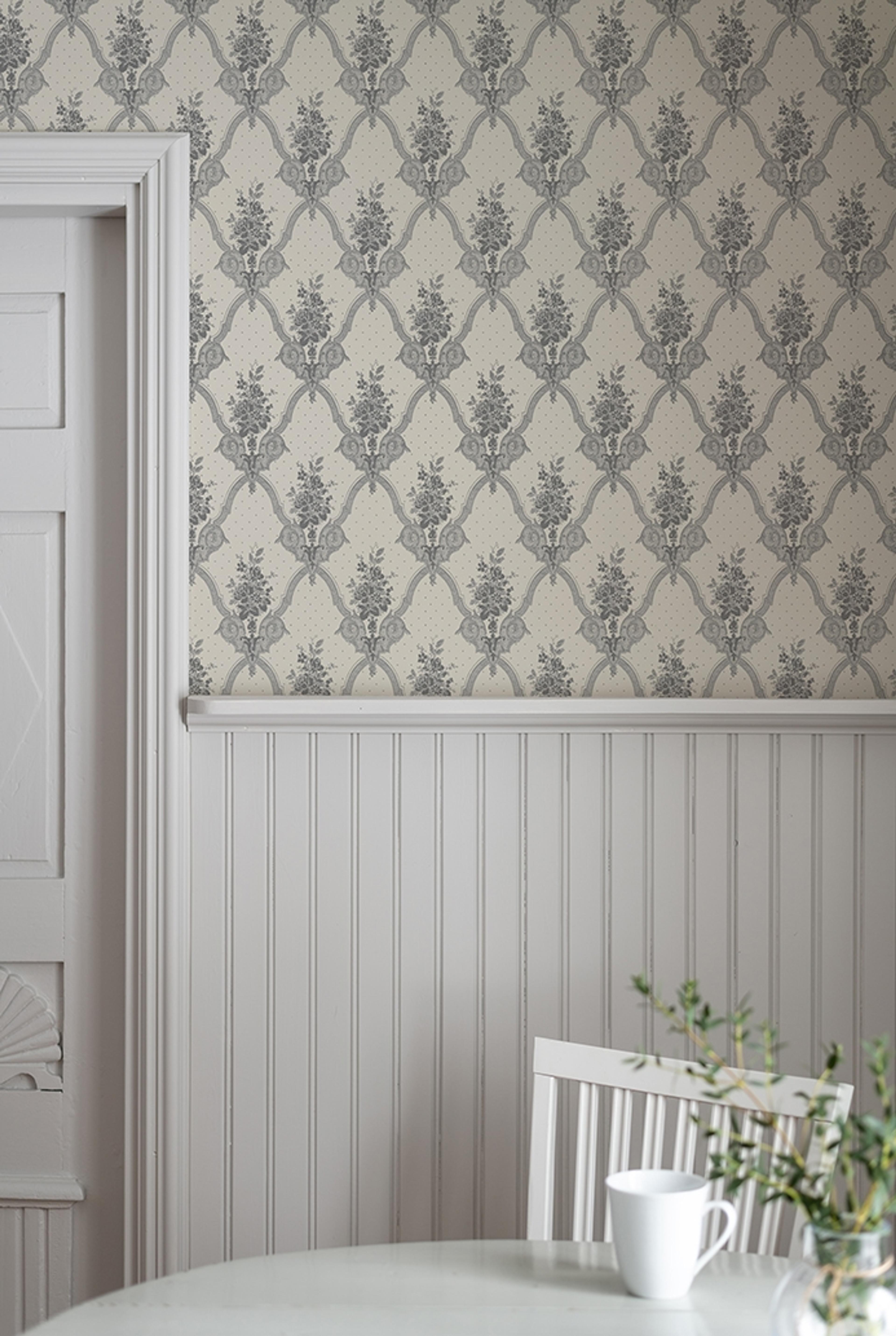 Magasinet, Svart tapet från duro med medaljonger mönster i svart. Från kollektionen Gammalsvenska QuickUp. Nonwoven-material med rak passning.​​​​‌﻿‍﻿​‍​‍‌‍﻿﻿‌﻿​‍‌‍‍‌‌‍‌﻿‌‍‍‌‌‍﻿‍​‍​‍​﻿‍‍​‍​‍‌﻿​﻿‌‍​‌‌‍﻿‍‌‍‍‌‌﻿‌​‌﻿‍‌​‍﻿‍‌‍‍‌‌‍﻿﻿​‍​‍​‍﻿​​‍​‍‌‍‍​‌﻿​‍‌‍‌‌‌‍‌‍​‍​‍​﻿‍‍​‍​‍‌‍‍​‌﻿‌​‌﻿‌​‌﻿​​‌﻿​﻿​﻿‍‍​‍﻿﻿​‍﻿﻿‌﻿‌﻿‌﻿‌﻿‌﻿‌﻿​‍﻿‍‌‍​﻿‌‍﻿﻿‌‍﻿​‌‍﻿﻿‌﻿​‍‌‍​‌‌‍﻿‌‌‍​‌​‍﻿‍‌﻿​﻿‌‍‌‌​‍﻿﻿‌﻿​﻿‌﻿‌​‌﻿‌‌‌‍‌​‌‍‍‌‌‍﻿﻿​‍﻿﻿‌‍‍‌‌‍﻿‍‌﻿‌​‌‍‌‌‌‍﻿‍‌﻿‌​​‍﻿﻿‌‍‌‌‌‍‌​‌‍‍‌‌﻿‌​​‍﻿﻿‌‍﻿‌‌‍﻿﻿‌‍‌​‌‍‌‌​﻿﻿‌‌﻿​​‌﻿​‍‌‍‌‌‌﻿​﻿‌‍‌‌‌‍﻿‍‌﻿‌​‌‍​‌‌﻿‌​‌‍‍‌‌‍﻿﻿‌‍﻿‍​﻿‍﻿‌‍‍‌‌‍‌​​﻿﻿‌‌‍‍‌‌‍﻿‌‌‍​‌‌‍‌﻿‌‍‌‌​‍﻿‌‌‍​‍‌‍‌​‌‍‌‍‌‍‌‍​﻿‌‌‌‍​‍​﻿‌‌‌‍‌‍‌‍‌‌​﻿​‍​﻿‌​​﻿‍​​﻿‍​‌‍​‍​﻿‌‍​﻿​​​﻿​﻿​﻿‌‌​﻿​‌​﻿‍‌​﻿‍‌​﻿​‍​﻿‌​​﻿​﻿​﻿‌‌​﻿‍​​﻿‍​‌‍​‌​﻿‍‌​﻿‍‌​﻿​​​﻿‌​‌‍‌‌‌‍‌‍​﻿​​​﻿​‍​﻿​​‌‍‌​‌‍‌‌‌‍‌​​‍﻿‌​﻿‌‍​﻿‍‌​﻿​﻿‌﻿‍​​﻿​‌​﻿​​​﻿​﻿​﻿​﻿​‍﻿‌‌‍‍‍‌﻿​​‌‍‌﻿​﻿‍﻿‌﻿‌​‌﻿‍‌‌﻿​​‌‍‌‌​﻿﻿‌‌﻿​﻿‌‍​‌‌‍﻿‍‌‍‍‌‌﻿‌​‌﻿‍‌​‍﻿‍‌‍‍‌‌‍﻿‌‌‍​‌‌‍‌﻿‌‍‌‌‌​​‌‌﻿​﻿‌﻿​﻿‌‍‌‌‌﻿‌​​﻿‍﻿‌﻿​​‌‍​‌‌﻿‌​‌‍‍​​﻿﻿‌‌‍​‌‌‍﻿​‌﻿‌​‌‌‌​‌‍‌‌‌﻿‍​‌﻿‌​​﻿﻿﻿‌‍​‍‌‍​‌‌﻿​﻿‌‍‌‌‌‌‌‌‌﻿​‍‌‍﻿​​﻿﻿‌‌‍‍​‌﻿‌​‌﻿‌​‌﻿​​‌﻿​﻿​‍‌‌​﻿​﻿‌​​‌​‍‌‌​﻿​‍‌​‌‍​‍‌‌​﻿​‍‌​‌‍‌﻿‌﻿‌﻿‌﻿‌﻿‌﻿​‍﻿‍‌‍​﻿‌‍﻿﻿‌‍﻿​‌‍﻿﻿‌﻿​‍‌‍​‌‌‍﻿‌‌‍​‌​‍﻿‍‌﻿​﻿‌‍‌‌​‍‌‌​﻿​‍‌​‌‍‌﻿​﻿‌﻿‌​‌﻿‌‌‌‍‌​‌‍‍‌‌‍﻿﻿​‍‌‍‌‍‍‌‌‍‌​​﻿﻿‌‌‍‍‌‌‍﻿‌‌‍​‌‌‍‌﻿‌‍‌‌​‍﻿‌‌‍​‍‌‍‌​‌‍‌‍‌‍‌‍​﻿‌‌‌‍​‍​﻿‌‌‌‍‌‍‌‍‌‌​﻿​‍​﻿‌​​﻿‍​​﻿‍​‌‍​‍​﻿‌‍​﻿​​​﻿​﻿​﻿‌‌​﻿​‌​﻿‍‌​﻿‍‌​﻿​‍​﻿‌​​﻿​﻿​﻿‌‌​﻿‍​​﻿‍​‌‍​‌​﻿‍‌​﻿‍‌​﻿​​​﻿‌​‌‍‌‌‌‍‌‍​﻿​​​﻿​‍​﻿​​‌‍‌​‌‍‌‌‌‍‌​​‍﻿‌​﻿‌‍​﻿‍‌​﻿​﻿‌﻿‍​​﻿​‌​﻿​​​﻿​﻿​﻿​﻿​‍﻿‌‌‍‍‍‌﻿​​‌‍‌﻿​‍‌‍‌﻿‌​‌﻿‍‌‌﻿​​‌‍‌‌​﻿﻿‌‌﻿​﻿‌‍​‌‌‍﻿‍‌‍‍‌‌﻿‌​‌﻿‍‌​‍﻿‍‌‍‍‌‌‍﻿‌‌‍​‌‌‍‌﻿‌‍‌‌‌​​‌‌﻿​﻿‌﻿​﻿‌‍‌‌‌﻿‌​​‍‌‍‌﻿​​‌‍​‌‌﻿‌​‌‍‍​​﻿﻿‌‌‍​‌‌‍﻿​‌﻿‌​‌‌‌​‌‍‌‌‌﻿‍​‌﻿‌​​‍‌‍‌﻿​​‌‍‌‌‌﻿​‍‌﻿​﻿‌﻿​​‌‍‌‌‌‍​﻿‌﻿‌​‌‍‍‌‌﻿‌‍‌‍‌‌​﻿﻿‌‌﻿​​‌﻿‌‌‌‍​‍‌‍﻿​‌‍‍‌‌﻿​﻿‌‍‍​‌‍‌‌‌‍‌​​‍​‍‌﻿﻿‌