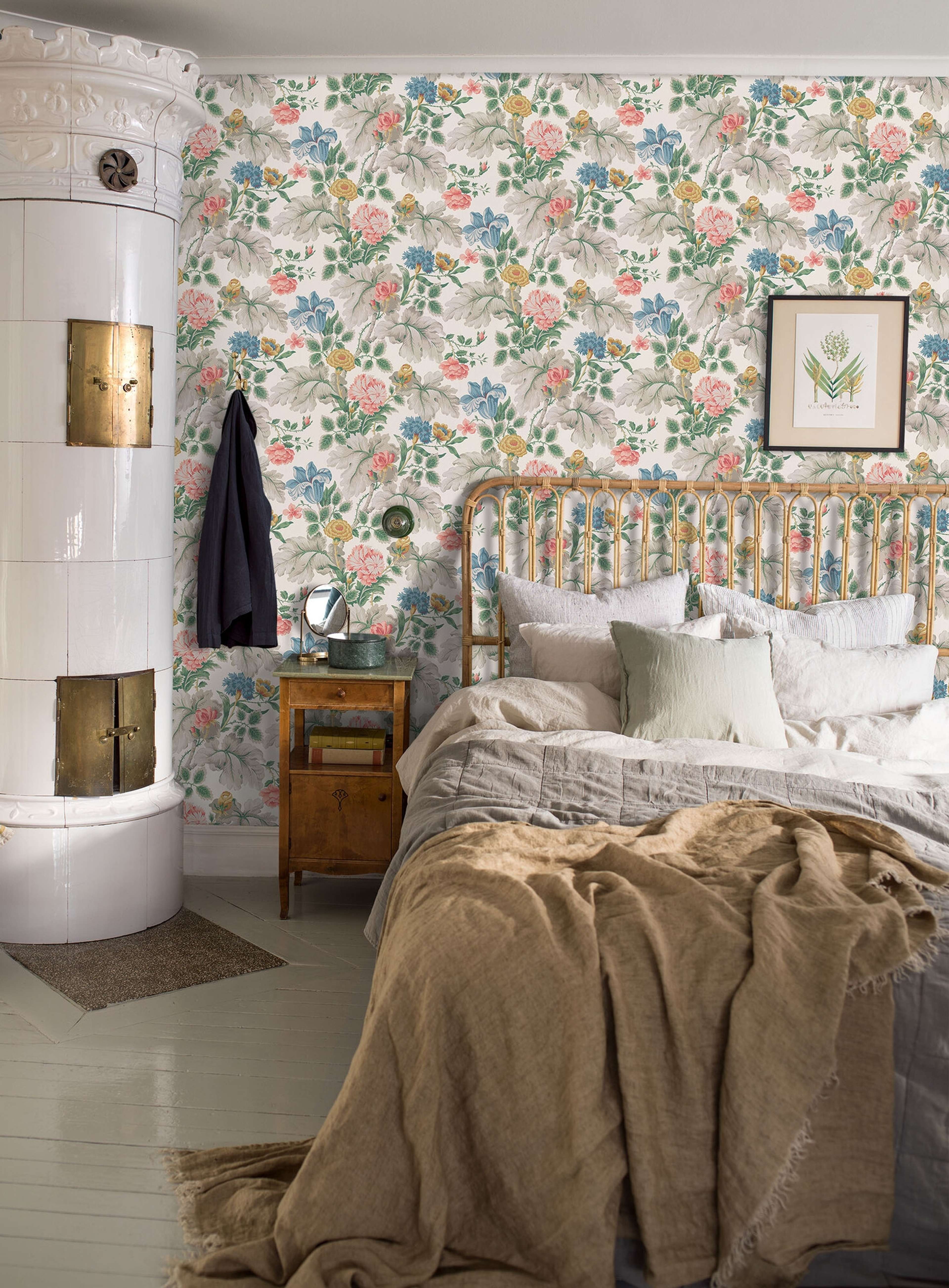 Carnation Garden tapet från Boråstapeter med blommigt mönster i vit. Från kollektionen New Heritage. Nonwoven-material med förskjuten passning. Country, city-stil.​​​​‌﻿‍﻿​‍​‍‌‍﻿﻿‌﻿​‍‌‍‍‌‌‍‌﻿‌‍‍‌‌‍﻿‍​‍​‍​﻿‍‍​‍​‍‌﻿​﻿‌‍​‌‌‍﻿‍‌‍‍‌‌﻿‌​‌﻿‍‌​‍﻿‍‌‍‍‌‌‍﻿﻿​‍​‍​‍﻿​​‍​‍‌‍‍​‌﻿​‍‌‍‌‌‌‍‌‍​‍​‍​﻿‍‍​‍​‍‌‍‍​‌﻿‌​‌﻿‌​‌﻿​​‌﻿​﻿​﻿‍‍​‍﻿﻿​‍﻿﻿‌﻿‌﻿‌﻿‌﻿‌﻿‌﻿​‍﻿‍‌‍​﻿‌‍﻿﻿‌‍﻿​‌‍﻿﻿‌﻿​‍‌‍​‌‌‍﻿‌‌‍​‌​‍﻿‍‌﻿​﻿‌‍‌‌​‍﻿﻿‌﻿​﻿‌﻿‌​‌﻿‌‌‌‍‌​‌‍‍‌‌‍﻿﻿​‍﻿﻿‌‍‍‌‌‍﻿‍‌﻿‌​‌‍‌‌‌‍﻿‍‌﻿‌​​‍﻿﻿‌‍‌‌‌‍‌​‌‍‍‌‌﻿‌​​‍﻿﻿‌‍﻿‌‌‍﻿﻿‌‍‌​‌‍‌‌​﻿﻿‌‌﻿​​‌﻿​‍‌‍‌‌‌﻿​﻿‌‍‌‌‌‍﻿‍‌﻿‌​‌‍​‌‌﻿‌​‌‍‍‌‌‍﻿﻿‌‍﻿‍​﻿‍﻿‌‍‍‌‌‍‌​​﻿﻿‌‌‍‍‌‌‍﻿‌‌‍​‌‌‍‌﻿‌‍‌‌​‍﻿‌‌‍​‍‌‍‌‌​﻿‌‍‌‍‌​‌‍​﻿‌‍​﻿​﻿‌‍​﻿​‌​﻿​‌​﻿​‌​﻿​‌‌‍​﻿​﻿‌﻿​﻿​​‌‍‌​​﻿‌﻿​﻿​‌‌‍‌‌​﻿​﻿‌‍​‌​﻿​‌​﻿‌‍​﻿‍​​﻿​‌‌‍‌‍‌‍‌‍​﻿‌﻿​﻿‍​​﻿​﻿​﻿​​‌‍​﻿​﻿‍​‌‍​‌​﻿​​​﻿​​‌‍‌​​﻿‍‌‌‍​‌‌‍‌‌‌‍‌‌​‍﻿‌​﻿​‌​﻿‌​​﻿‌﻿​﻿​﻿‌﻿‍​​﻿​‍​﻿​​​﻿​​​﻿​​​‍﻿‌‌‍‍‍‌﻿​​‌‍‌﻿​﻿‍﻿‌﻿‌​‌﻿‍‌‌﻿​​‌‍‌‌​﻿﻿‌‌﻿​﻿‌‍​‌‌‍﻿‍‌‍‍‌‌﻿‌​‌﻿‍‌​‍﻿‍‌‍‍‌‌‍﻿‌‌‍​‌‌‍‌﻿‌‍‌‌‌​​‌‌﻿​﻿‌﻿​﻿‌‍‌‌‌﻿‌​​﻿‍﻿‌﻿​​‌‍​‌‌﻿‌​‌‍‍​​﻿﻿‌‌‍​‌‌‍﻿​‌﻿‌​‌‌‌​‌‍‌‌‌﻿‍​‌﻿‌​​﻿﻿﻿‌‍​‍‌‍​‌‌﻿​﻿‌‍‌‌‌‌‌‌‌﻿​‍‌‍﻿​​﻿﻿‌‌‍‍​‌﻿‌​‌﻿‌​‌﻿​​‌﻿​﻿​‍‌‌​﻿​﻿‌​​‌​‍‌‌​﻿​‍‌​‌‍​‍‌‌​﻿​‍‌​‌‍‌﻿‌﻿‌﻿‌﻿‌﻿‌﻿​‍﻿‍‌‍​﻿‌‍﻿﻿‌‍﻿​‌‍﻿﻿‌﻿​‍‌‍​‌‌‍﻿‌‌‍​‌​‍﻿‍‌﻿​﻿‌‍‌‌​‍‌‌​﻿​‍‌​‌‍‌﻿​﻿‌﻿‌​‌﻿‌‌‌‍‌​‌‍‍‌‌‍﻿﻿​‍‌‍‌‍‍‌‌‍‌​​﻿﻿‌‌‍‍‌‌‍﻿‌‌‍​‌‌‍‌﻿‌‍‌‌​‍﻿‌‌‍​‍‌‍‌‌​﻿‌‍‌‍‌​‌‍​﻿‌‍​﻿​﻿‌‍​﻿​‌​﻿​‌​﻿​‌​﻿​‌‌‍​﻿​﻿‌﻿​﻿​​‌‍‌​​﻿‌﻿​﻿​‌‌‍‌‌​﻿​﻿‌‍​‌​﻿​‌​﻿‌‍​﻿‍​​﻿​‌‌‍‌‍‌‍‌‍​﻿‌﻿​﻿‍​​﻿​﻿​﻿​​‌‍​﻿​﻿‍​‌‍​‌​﻿​​​﻿​​‌‍‌​​﻿‍‌‌‍​‌‌‍‌‌‌‍‌‌​‍﻿‌​﻿​‌​﻿‌​​﻿‌﻿​﻿​﻿‌﻿‍​​﻿​‍​﻿​​​﻿​​​﻿​​​‍﻿‌‌‍‍‍‌﻿​​‌‍‌﻿​‍‌‍‌﻿‌​‌﻿‍‌‌﻿​​‌‍‌‌​﻿﻿‌‌﻿​﻿‌‍​‌‌‍﻿‍‌‍‍‌‌﻿‌​‌﻿‍‌​‍﻿‍‌‍‍‌‌‍﻿‌‌‍​‌‌‍‌﻿‌‍‌‌‌​​‌‌﻿​﻿‌﻿​﻿‌‍‌‌‌﻿‌​​‍‌‍‌﻿​​‌‍​‌‌﻿‌​‌‍‍​​﻿﻿‌‌‍​‌‌‍﻿​‌﻿‌​‌‌‌​‌‍‌‌‌﻿‍​‌﻿‌​​‍‌‍‌﻿​​‌‍‌‌‌﻿​‍‌﻿​﻿‌﻿​​‌‍‌‌‌‍​﻿‌﻿‌​‌‍‍‌‌﻿‌‍‌‍‌‌​﻿﻿‌‌﻿​​‌﻿‌‌‌‍​‍‌‍﻿​‌‍‍‌‌﻿​﻿‌‍‍​‌‍‌‌‌‍‌​​‍​‍‌﻿﻿‌