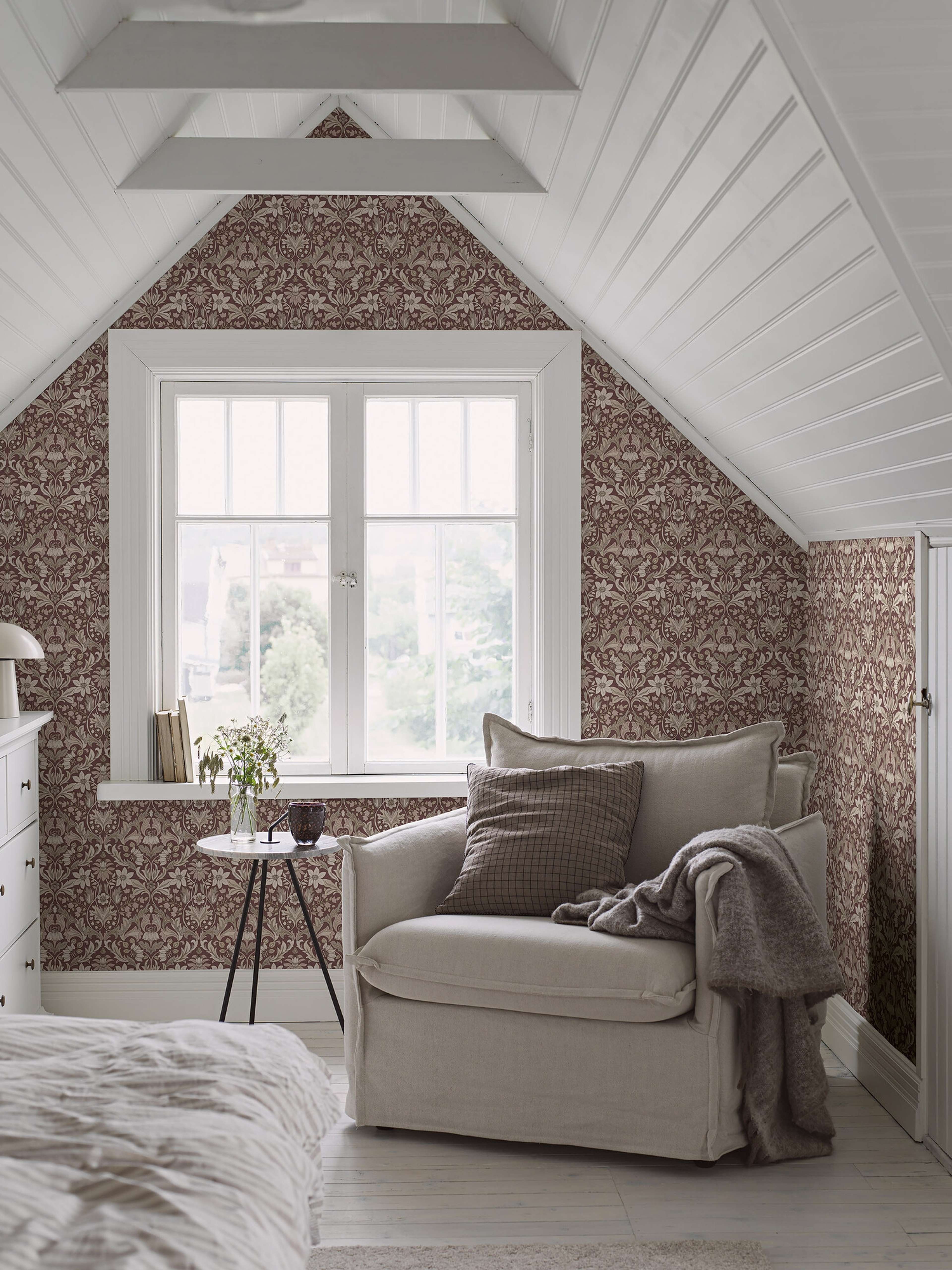 Blomsterfröjd tapet med blommigt mönster i röd. Från kollektionen timeless traditions. Nonwoven-material med rak passning.​​​​‌﻿‍﻿​‍​‍‌‍﻿﻿‌﻿​‍‌‍‍‌‌‍‌﻿‌‍‍‌‌‍﻿‍​‍​‍​﻿‍‍​‍​‍‌﻿​﻿‌‍​‌‌‍﻿‍‌‍‍‌‌﻿‌​‌﻿‍‌​‍﻿‍‌‍‍‌‌‍﻿﻿​‍​‍​‍﻿​​‍​‍‌‍‍​‌﻿​‍‌‍‌‌‌‍‌‍​‍​‍​﻿‍‍​‍​‍‌‍‍​‌﻿‌​‌﻿‌​‌﻿​​‌﻿​﻿​﻿‍‍​‍﻿﻿​‍﻿﻿‌﻿‌﻿‌﻿‌﻿‌﻿‌﻿​‍﻿‍‌‍​﻿‌‍﻿﻿‌‍﻿​‌‍﻿﻿‌﻿​‍‌‍​‌‌‍﻿‌‌‍​‌​‍﻿‍‌﻿​﻿‌‍‌‌​‍﻿﻿‌﻿​﻿‌﻿‌​‌﻿‌‌‌‍‌​‌‍‍‌‌‍﻿﻿​‍﻿﻿‌‍‍‌‌‍﻿‍‌﻿‌​‌‍‌‌‌‍﻿‍‌﻿‌​​‍﻿﻿‌‍‌‌‌‍‌​‌‍‍‌‌﻿‌​​‍﻿﻿‌‍﻿‌‌‍﻿﻿‌‍‌​‌‍‌‌​﻿﻿‌‌﻿​​‌﻿​‍‌‍‌‌‌﻿​﻿‌‍‌‌‌‍﻿‍‌﻿‌​‌‍​‌‌﻿‌​‌‍‍‌‌‍﻿﻿‌‍﻿‍​﻿‍﻿‌‍‍‌‌‍‌​​﻿﻿‌‌‍‍‌‌‍﻿‌‌‍​‌‌‍‌﻿‌‍‌‌​‍﻿‌‌‍​﻿‌‍​‍‌‍‌‌‌‍​﻿​﻿​‍​﻿​​​﻿​‌‌‍‌‌​﻿‌​​﻿‍‌​﻿‌﻿​﻿​﻿​﻿‌‍​﻿​‍​﻿‌‍​﻿​‍​﻿​﻿‌‍‌​​﻿‌‍‌‍​‌​﻿‍‌​﻿​​​﻿‍​​﻿​﻿‌‍‌‌‌‍​‌​﻿‌​‌‍​﻿​﻿‍​​﻿‍‌‌‍‌‌‌‍​‌​﻿​‌​﻿​‌​﻿‌‌‌‍‌‌‌‍​‍‌‍‌‍​﻿​‌‌‍‌‍​‍﻿‌​﻿​‌​﻿‌‌​﻿​​​﻿​​‌﻿‍​​﻿​‍​﻿​​​﻿​​​﻿​​​‍﻿‌‌‍‍‍‌﻿​​‌‍‌﻿​﻿‍﻿‌﻿‌​‌﻿‍‌‌﻿​​‌‍‌‌​﻿﻿‌‌﻿​﻿‌‍​‌‌‍﻿‍‌‍‍‌‌﻿‌​‌﻿‍‌​‍﻿‍‌‍‍‌‌‍﻿‌‌‍​‌‌‍‌﻿‌‍‌‌‌​​‌‌﻿​﻿‌﻿​﻿‌‍‌‌‌﻿‌​​﻿‍﻿‌﻿​​‌‍​‌‌﻿‌​‌‍‍​​﻿﻿‌‌‍​‌‌‍﻿​‌﻿‌​‌‌‌​‌‍‌‌‌﻿‍​‌﻿‌​​﻿﻿﻿‌‍​‍‌‍​‌‌﻿​﻿‌‍‌‌‌‌‌‌‌﻿​‍‌‍﻿​​﻿﻿‌‌‍‍​‌﻿‌​‌﻿‌​‌﻿​​‌﻿​﻿​‍‌‌​﻿​﻿‌​​‌​‍‌‌​﻿​‍‌​‌‍​‍‌‌​﻿​‍‌​‌‍‌﻿‌﻿‌﻿‌﻿‌﻿‌﻿​‍﻿‍‌‍​﻿‌‍﻿﻿‌‍﻿​‌‍﻿﻿‌﻿​‍‌‍​‌‌‍﻿‌‌‍​‌​‍﻿‍‌﻿​﻿‌‍‌‌​‍‌‌​﻿​‍‌​‌‍‌﻿​﻿‌﻿‌​‌﻿‌‌‌‍‌​‌‍‍‌‌‍﻿﻿​‍‌‍‌‍‍‌‌‍‌​​﻿﻿‌‌‍‍‌‌‍﻿‌‌‍​‌‌‍‌﻿‌‍‌‌​‍﻿‌‌‍​﻿‌‍​‍‌‍‌‌‌‍​﻿​﻿​‍​﻿​​​﻿​‌‌‍‌‌​﻿‌​​﻿‍‌​﻿‌﻿​﻿​﻿​﻿‌‍​﻿​‍​﻿‌‍​﻿​‍​﻿​﻿‌‍‌​​﻿‌‍‌‍​‌​﻿‍‌​﻿​​​﻿‍​​﻿​﻿‌‍‌‌‌‍​‌​﻿‌​‌‍​﻿​﻿‍​​﻿‍‌‌‍‌‌‌‍​‌​﻿​‌​﻿​‌​﻿‌‌‌‍‌‌‌‍​‍‌‍‌‍​﻿​‌‌‍‌‍​‍﻿‌​﻿​‌​﻿‌‌​﻿​​​﻿​​‌﻿‍​​﻿​‍​﻿​​​﻿​​​﻿​​​‍﻿‌‌‍‍‍‌﻿​​‌‍‌﻿​‍‌‍‌﻿‌​‌﻿‍‌‌﻿​​‌‍‌‌​﻿﻿‌‌﻿​﻿‌‍​‌‌‍﻿‍‌‍‍‌‌﻿‌​‌﻿‍‌​‍﻿‍‌‍‍‌‌‍﻿‌‌‍​‌‌‍‌﻿‌‍‌‌‌​​‌‌﻿​﻿‌﻿​﻿‌‍‌‌‌﻿‌​​‍‌‍‌﻿​​‌‍​‌‌﻿‌​‌‍‍​​﻿﻿‌‌‍​‌‌‍﻿​‌﻿‌​‌‌‌​‌‍‌‌‌﻿‍​‌﻿‌​​‍‌‍‌﻿​​‌‍‌‌‌﻿​‍‌﻿​﻿‌﻿​​‌‍‌‌‌‍​﻿‌﻿‌​‌‍‍‌‌﻿‌‍‌‍‌‌​﻿﻿‌‌﻿​​‌﻿‌‌‌‍​‍‌‍﻿​‌‍‍‌‌﻿​﻿‌‍‍​‌‍‌‌‌‍‌​​‍​‍‌﻿﻿‌