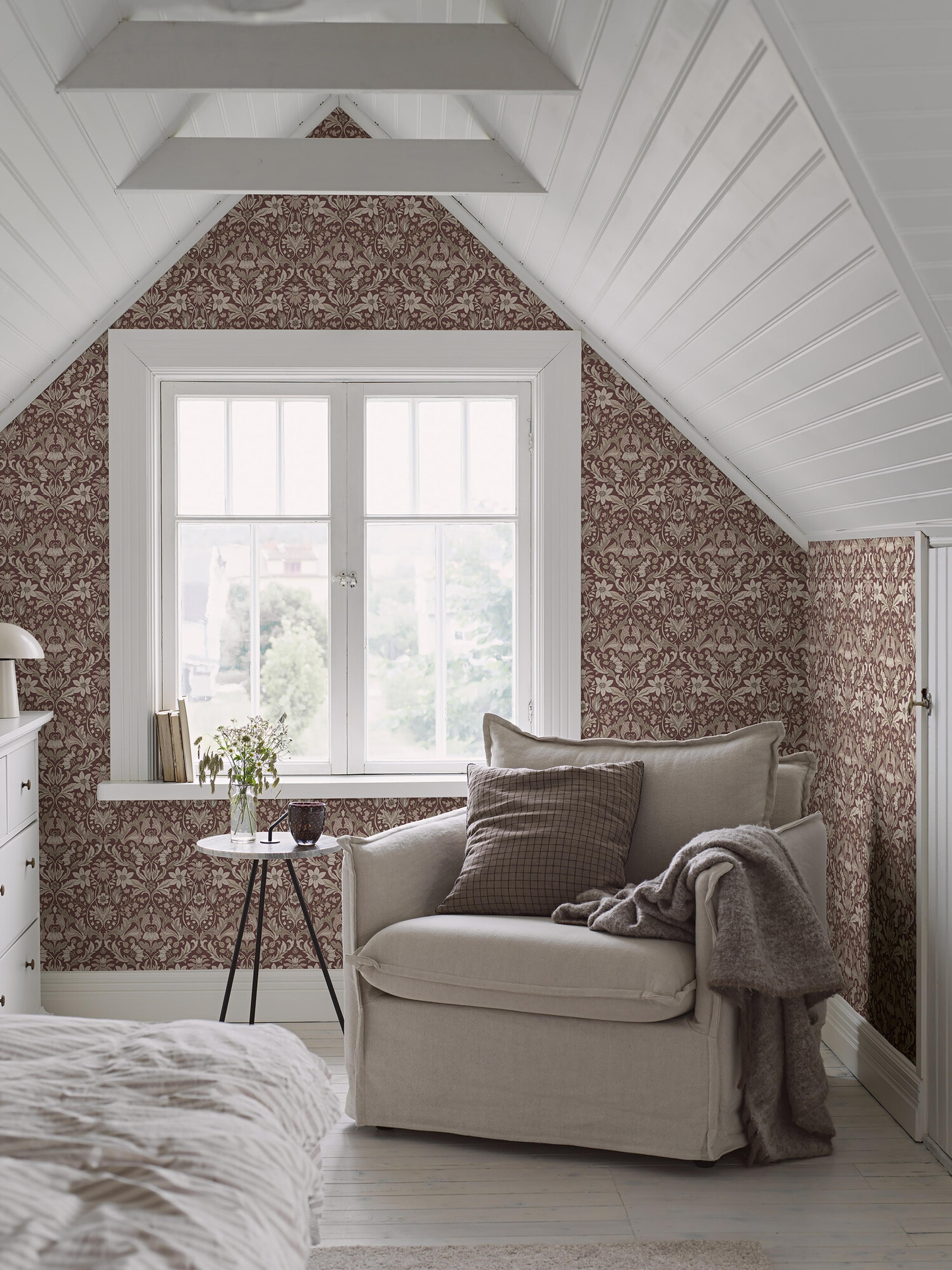 Blomsterfröjd tapet med blommigt mönster i röd. Från kollektionen timeless traditions. Nonwoven-material med rak passning.​​​​‌﻿‍﻿​‍​‍‌‍﻿﻿‌﻿​‍‌‍‍‌‌‍‌﻿‌‍‍‌‌‍﻿‍​‍​‍​﻿‍‍​‍​‍‌﻿​﻿‌‍​‌‌‍﻿‍‌‍‍‌‌﻿‌​‌﻿‍‌​‍﻿‍‌‍‍‌‌‍﻿﻿​‍​‍​‍﻿​​‍​‍‌‍‍​‌﻿​‍‌‍‌‌‌‍‌‍​‍​‍​﻿‍‍​‍​‍‌‍‍​‌﻿‌​‌﻿‌​‌﻿​​‌﻿​﻿​﻿‍‍​‍﻿﻿​‍﻿﻿‌﻿‌﻿‌﻿‌﻿‌﻿‌﻿​‍﻿‍‌‍​﻿‌‍﻿﻿‌‍﻿​‌‍﻿﻿‌﻿​‍‌‍​‌‌‍﻿‌‌‍​‌​‍﻿‍‌﻿​﻿‌‍‌‌​‍﻿﻿‌﻿​﻿‌﻿‌​‌﻿‌‌‌‍‌​‌‍‍‌‌‍﻿﻿​‍﻿﻿‌‍‍‌‌‍﻿‍‌﻿‌​‌‍‌‌‌‍﻿‍‌﻿‌​​‍﻿﻿‌‍‌‌‌‍‌​‌‍‍‌‌﻿‌​​‍﻿﻿‌‍﻿‌‌‍﻿﻿‌‍‌​‌‍‌‌​﻿﻿‌‌﻿​​‌﻿​‍‌‍‌‌‌﻿​﻿‌‍‌‌‌‍﻿‍‌﻿‌​‌‍​‌‌﻿‌​‌‍‍‌‌‍﻿﻿‌‍﻿‍​﻿‍﻿‌‍‍‌‌‍‌​​﻿﻿‌‌‍‍‌‌‍﻿‌‌‍​‌‌‍‌﻿‌‍‌‌​‍﻿‌‌‍​﻿‌‍​‍‌‍‌‌‌‍​﻿​﻿​‍​﻿​​​﻿​‌‌‍‌‌​﻿‌​​﻿‍‌​﻿‌﻿​﻿​﻿​﻿‌‍​﻿​‍​﻿‌‍​﻿​‍​﻿​﻿‌‍‌​​﻿‌‍‌‍​‌​﻿‍‌​﻿​​​﻿‍​​﻿​﻿‌‍‌‌‌‍​‌​﻿‌​‌‍​﻿​﻿‍​​﻿‍‌‌‍‌‌‌‍​‌​﻿​‌​﻿​‌​﻿‌‌‌‍‌‌‌‍​‍‌‍‌‍​﻿​‌‌‍‌‍​‍﻿‌​﻿​‌​﻿‌‌​﻿​​​﻿​​‌﻿‍​​﻿​‍​﻿​​​﻿​​​﻿​​​‍﻿‌‌‍‍‍‌﻿​​‌‍‌﻿​﻿‍﻿‌﻿‌​‌﻿‍‌‌﻿​​‌‍‌‌​﻿﻿‌‌﻿​﻿‌‍​‌‌‍﻿‍‌‍‍‌‌﻿‌​‌﻿‍‌​‍﻿‍‌‍‍‌‌‍﻿‌‌‍​‌‌‍‌﻿‌‍‌‌‌​​‌‌﻿​﻿‌﻿​﻿‌‍‌‌‌﻿‌​​﻿‍﻿‌﻿​​‌‍​‌‌﻿‌​‌‍‍​​﻿﻿‌‌‍​‌‌‍﻿​‌﻿‌​‌‌‌​‌‍‌‌‌﻿‍​‌﻿‌​​﻿﻿﻿‌‍​‍‌‍​‌‌﻿​﻿‌‍‌‌‌‌‌‌‌﻿​‍‌‍﻿​​﻿﻿‌‌‍‍​‌﻿‌​‌﻿‌​‌﻿​​‌﻿​﻿​‍‌‌​﻿​﻿‌​​‌​‍‌‌​﻿​‍‌​‌‍​‍‌‌​﻿​‍‌​‌‍‌﻿‌﻿‌﻿‌﻿‌﻿‌﻿​‍﻿‍‌‍​﻿‌‍﻿﻿‌‍﻿​‌‍﻿﻿‌﻿​‍‌‍​‌‌‍﻿‌‌‍​‌​‍﻿‍‌﻿​﻿‌‍‌‌​‍‌‌​﻿​‍‌​‌‍‌﻿​﻿‌﻿‌​‌﻿‌‌‌‍‌​‌‍‍‌‌‍﻿﻿​‍‌‍‌‍‍‌‌‍‌​​﻿﻿‌‌‍‍‌‌‍﻿‌‌‍​‌‌‍‌﻿‌‍‌‌​‍﻿‌‌‍​﻿‌‍​‍‌‍‌‌‌‍​﻿​﻿​‍​﻿​​​﻿​‌‌‍‌‌​﻿‌​​﻿‍‌​﻿‌﻿​﻿​﻿​﻿‌‍​﻿​‍​﻿‌‍​﻿​‍​﻿​﻿‌‍‌​​﻿‌‍‌‍​‌​﻿‍‌​﻿​​​﻿‍​​﻿​﻿‌‍‌‌‌‍​‌​﻿‌​‌‍​﻿​﻿‍​​﻿‍‌‌‍‌‌‌‍​‌​﻿​‌​﻿​‌​﻿‌‌‌‍‌‌‌‍​‍‌‍‌‍​﻿​‌‌‍‌‍​‍﻿‌​﻿​‌​﻿‌‌​﻿​​​﻿​​‌﻿‍​​﻿​‍​﻿​​​﻿​​​﻿​​​‍﻿‌‌‍‍‍‌﻿​​‌‍‌﻿​‍‌‍‌﻿‌​‌﻿‍‌‌﻿​​‌‍‌‌​﻿﻿‌‌﻿​﻿‌‍​‌‌‍﻿‍‌‍‍‌‌﻿‌​‌﻿‍‌​‍﻿‍‌‍‍‌‌‍﻿‌‌‍​‌‌‍‌﻿‌‍‌‌‌​​‌‌﻿​﻿‌﻿​﻿‌‍‌‌‌﻿‌​​‍‌‍‌﻿​​‌‍​‌‌﻿‌​‌‍‍​​﻿﻿‌‌‍​‌‌‍﻿​‌﻿‌​‌‌‌​‌‍‌‌‌﻿‍​‌﻿‌​​‍‌‍‌﻿​​‌‍‌‌‌﻿​‍‌﻿​﻿‌﻿​​‌‍‌‌‌‍​﻿‌﻿‌​‌‍‍‌‌﻿‌‍‌‍‌‌​﻿﻿‌‌﻿​​‌﻿‌‌‌‍​‍‌‍﻿​‌‍‍‌‌﻿​﻿‌‍‍​‌‍‌‌‌‍‌​​‍​‍‌﻿﻿‌