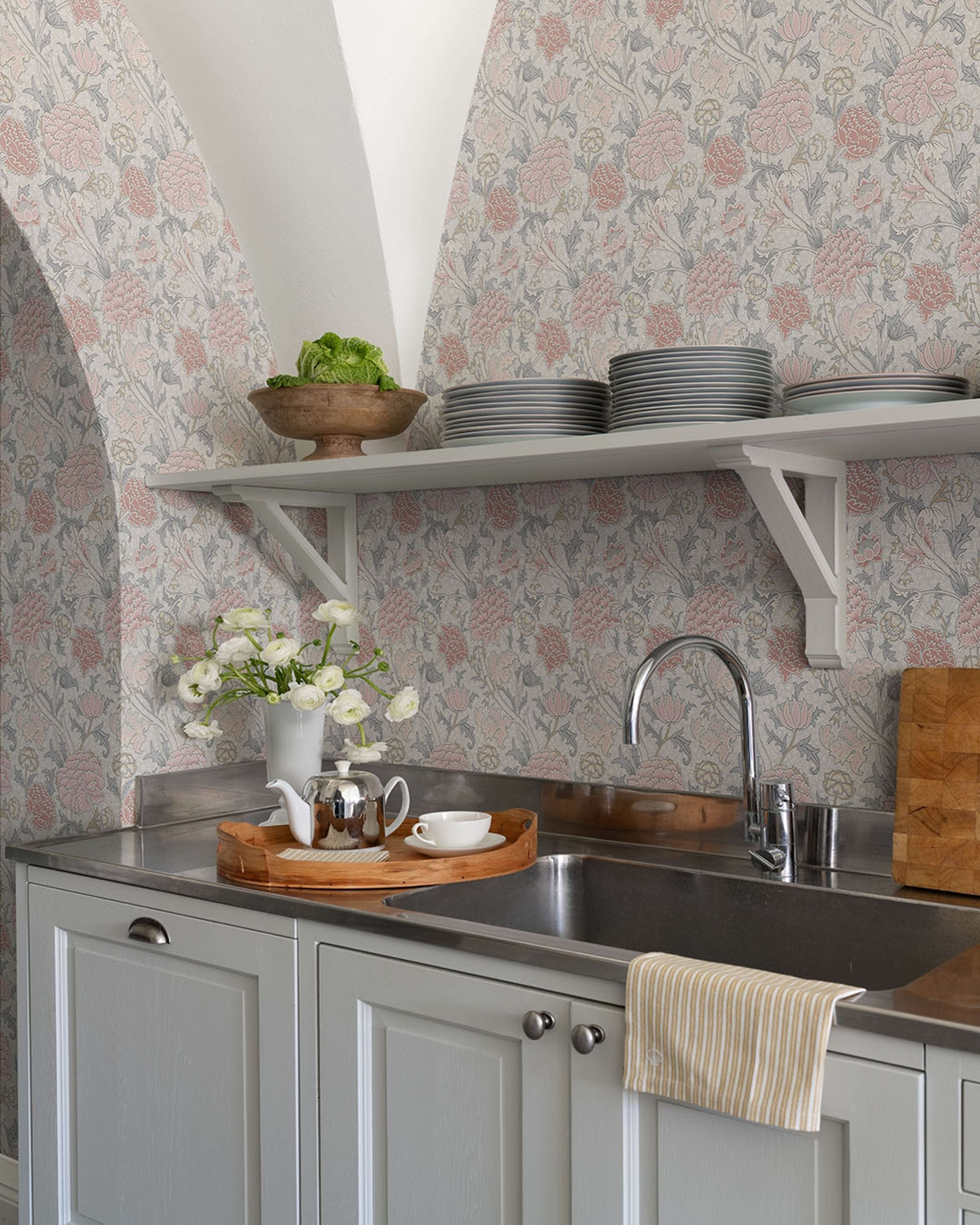 Cray, rosa tapet tapet från Midbec med botaniskt, blommigt mönster i rosa och grå. Från kollektionen Hidden Treasures vol 1. Nonwoven-material med rak passning.​​​​‌﻿‍﻿​‍​‍‌‍﻿﻿‌﻿​‍‌‍‍‌‌‍‌﻿‌‍‍‌‌‍﻿‍​‍​‍​﻿‍‍​‍​‍‌﻿​﻿‌‍​‌‌‍﻿‍‌‍‍‌‌﻿‌​‌﻿‍‌​‍﻿‍‌‍‍‌‌‍﻿﻿​‍​‍​‍﻿​​‍​‍‌‍‍​‌﻿​‍‌‍‌‌‌‍‌‍​‍​‍​﻿‍‍​‍​‍‌‍‍​‌﻿‌​‌﻿‌​‌﻿​​‌﻿​﻿​﻿‍‍​‍﻿﻿​‍﻿﻿‌﻿‌﻿‌﻿‌﻿‌﻿‌﻿​‍﻿‍‌‍​﻿‌‍﻿﻿‌‍﻿​‌‍﻿﻿‌﻿​‍‌‍​‌‌‍﻿‌‌‍​‌​‍﻿‍‌﻿​﻿‌‍‌‌​‍﻿﻿‌﻿​﻿‌﻿‌​‌﻿‌‌‌‍‌​‌‍‍‌‌‍﻿﻿​‍﻿﻿‌‍‍‌‌‍﻿‍‌﻿‌​‌‍‌‌‌‍﻿‍‌﻿‌​​‍﻿﻿‌‍‌‌‌‍‌​‌‍‍‌‌﻿‌​​‍﻿﻿‌‍﻿‌‌‍﻿﻿‌‍‌​‌‍‌‌​﻿﻿‌‌﻿​​‌﻿​‍‌‍‌‌‌﻿​﻿‌‍‌‌‌‍﻿‍‌﻿‌​‌‍​‌‌﻿‌​‌‍‍‌‌‍﻿﻿‌‍﻿‍​﻿‍﻿‌‍‍‌‌‍‌​​﻿﻿‌‌‍‍‌‌‍﻿‌‌‍​‌‌‍‌﻿‌‍‌‌​‍﻿‌‌‍‌‌​﻿‌‌‌‍‌‌‌‍‌‍‌‍‌‍​﻿​‍‌‍​﻿‌‍‌​​﻿‌‍​﻿‍​​﻿​​‌‍​‌‌‍​‌‌‍​﻿‌‍​﻿​﻿​﻿​﻿​‍​﻿‌‌​﻿‌‍​﻿‌​​﻿‌﻿​﻿​‍​﻿​﻿​﻿​‍‌‍​‌​﻿​‍‌‍‌‌​﻿​‌​﻿‍‌​﻿‌​​﻿​‌​﻿‍‌​﻿​​​﻿‌‍‌‍​﻿‌‍‌‌​﻿‌‌​﻿‍‌​﻿​﻿​﻿‌‌​‍﻿‌​﻿​‌​﻿​​​﻿‍​​﻿​​‌﻿‍​​﻿​‌​﻿​﻿​﻿‌‌​﻿​​​‍﻿‌‌‍‍‍‌﻿​​‌‍‌﻿​﻿‍﻿‌﻿‌​‌﻿‍‌‌﻿​​‌‍‌‌​﻿﻿‌‌﻿​﻿‌‍​‌‌‍﻿‍‌‍‍‌‌﻿‌​‌﻿‍‌​‍﻿‍‌‍‍‌‌‍﻿‌‌‍​‌‌‍‌﻿‌‍‌‌‌​​‌‌﻿​﻿‌﻿​﻿‌‍‌‌‌﻿‌​​﻿‍﻿‌﻿​​‌‍​‌‌﻿‌​‌‍‍​​﻿﻿‌‌‍​‌‌‍﻿​‌﻿‌​‌‌‌​‌‍‌‌‌﻿‍​‌﻿‌​​﻿﻿﻿‌‍​‍‌‍​‌‌﻿​﻿‌‍‌‌‌‌‌‌‌﻿​‍‌‍﻿​​﻿﻿‌‌‍‍​‌﻿‌​‌﻿‌​‌﻿​​‌﻿​﻿​‍‌‌​﻿​﻿‌​​‌​‍‌‌​﻿​‍‌​‌‍​‍‌‌​﻿​‍‌​‌‍‌﻿‌﻿‌﻿‌﻿‌﻿‌﻿​‍﻿‍‌‍​﻿‌‍﻿﻿‌‍﻿​‌‍﻿﻿‌﻿​‍‌‍​‌‌‍﻿‌‌‍​‌​‍﻿‍‌﻿​﻿‌‍‌‌​‍‌‌​﻿​‍‌​‌‍‌﻿​﻿‌﻿‌​‌﻿‌‌‌‍‌​‌‍‍‌‌‍﻿﻿​‍‌‍‌‍‍‌‌‍‌​​﻿﻿‌‌‍‍‌‌‍﻿‌‌‍​‌‌‍‌﻿‌‍‌‌​‍﻿‌‌‍‌‌​﻿‌‌‌‍‌‌‌‍‌‍‌‍‌‍​﻿​‍‌‍​﻿‌‍‌​​﻿‌‍​﻿‍​​﻿​​‌‍​‌‌‍​‌‌‍​﻿‌‍​﻿​﻿​﻿​﻿​‍​﻿‌‌​﻿‌‍​﻿‌​​﻿‌﻿​﻿​‍​﻿​﻿​﻿​‍‌‍​‌​﻿​‍‌‍‌‌​﻿​‌​﻿‍‌​﻿‌​​﻿​‌​﻿‍‌​﻿​​​﻿‌‍‌‍​﻿‌‍‌‌​﻿‌‌​﻿‍‌​﻿​﻿​﻿‌‌​‍﻿‌​﻿​‌​﻿​​​﻿‍​​﻿​​‌﻿‍​​﻿​‌​﻿​﻿​﻿‌‌​﻿​​​‍﻿‌‌‍‍‍‌﻿​​‌‍‌﻿​‍‌‍‌﻿‌​‌﻿‍‌‌﻿​​‌‍‌‌​﻿﻿‌‌﻿​﻿‌‍​‌‌‍﻿‍‌‍‍‌‌﻿‌​‌﻿‍‌​‍﻿‍‌‍‍‌‌‍﻿‌‌‍​‌‌‍‌﻿‌‍‌‌‌​​‌‌﻿​﻿‌﻿​﻿‌‍‌‌‌﻿‌​​‍‌‍‌﻿​​‌‍​‌‌﻿‌​‌‍‍​​﻿﻿‌‌‍​‌‌‍﻿​‌﻿‌​‌‌‌​‌‍‌‌‌﻿‍​‌﻿‌​​‍‌‍‌﻿​​‌‍‌‌‌﻿​‍‌﻿​﻿‌﻿​​‌‍‌‌‌‍​﻿‌﻿‌​‌‍‍‌‌﻿‌‍‌‍‌‌​﻿﻿‌‌﻿​​‌﻿‌‌‌‍​‍‌‍﻿​‌‍‍‌‌﻿​﻿‌‍‍​‌‍‌‌‌‍‌​​‍​‍‌﻿﻿‌