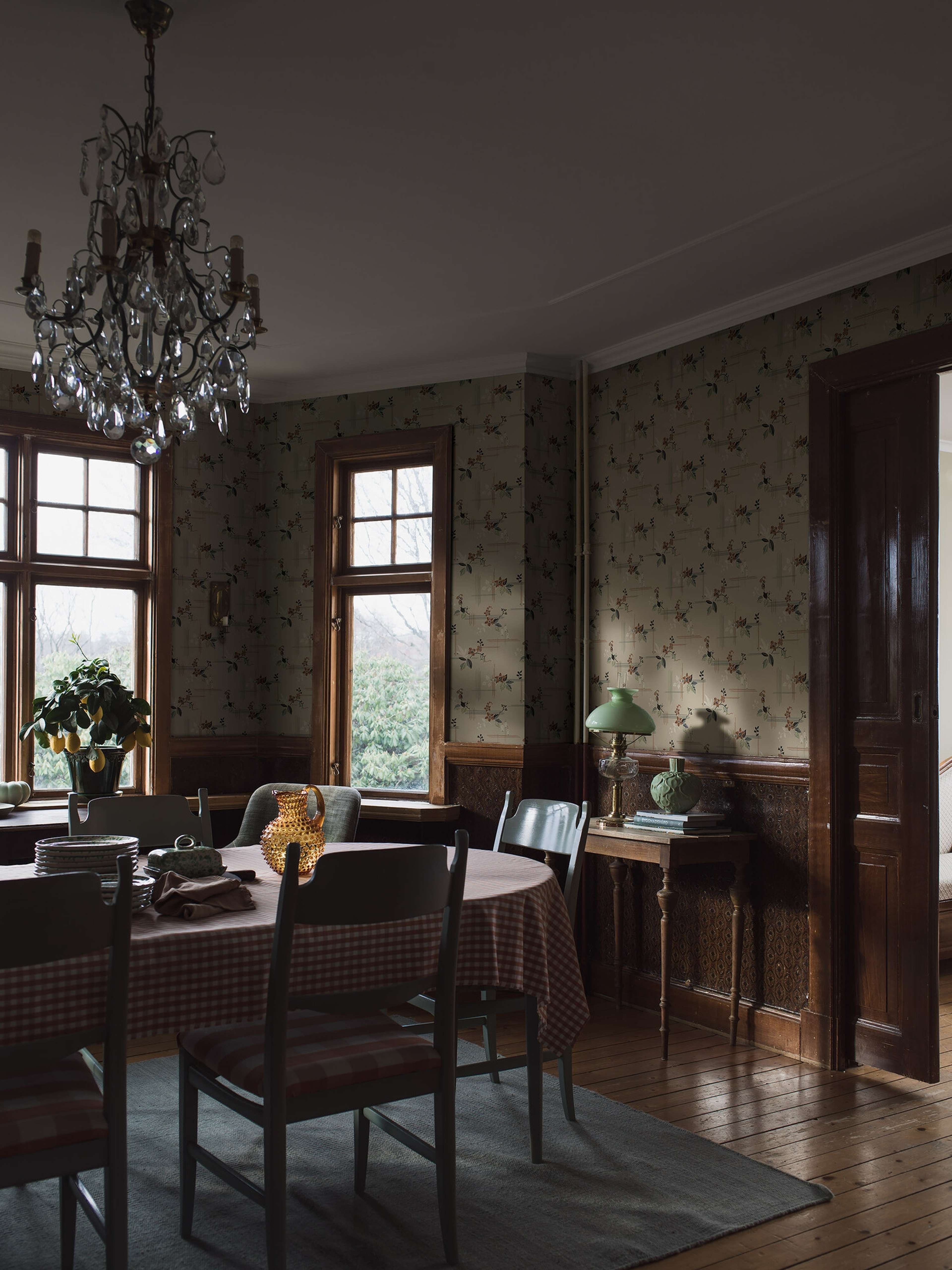 Salängen tapet med botaniskt mönster i beige. Från kollektionen Alla Tiders Hus. Nonwoven-material med rak passning. City-stil. Passar i vardagsrum, matsal och kök.​​​​‌﻿‍﻿​‍​‍‌‍﻿﻿‌﻿​‍‌‍‍‌‌‍‌﻿‌‍‍‌‌‍﻿‍​‍​‍​﻿‍‍​‍​‍‌﻿​﻿‌‍​‌‌‍﻿‍‌‍‍‌‌﻿‌​‌﻿‍‌​‍﻿‍‌‍‍‌‌‍﻿﻿​‍​‍​‍﻿​​‍​‍‌‍‍​‌﻿​‍‌‍‌‌‌‍‌‍​‍​‍​﻿‍‍​‍​‍‌‍‍​‌﻿‌​‌﻿‌​‌﻿​​‌﻿​﻿​﻿‍‍​‍﻿﻿​‍﻿﻿‌﻿‌﻿‌﻿‌﻿‌﻿‌﻿​‍﻿‍‌‍​﻿‌‍﻿﻿‌‍﻿​‌‍﻿﻿‌﻿​‍‌‍​‌‌‍﻿‌‌‍​‌​‍﻿‍‌﻿​﻿‌‍‌‌​‍﻿﻿‌﻿​﻿‌﻿‌​‌﻿‌‌‌‍‌​‌‍‍‌‌‍﻿﻿​‍﻿﻿‌‍‍‌‌‍﻿‍‌﻿‌​‌‍‌‌‌‍﻿‍‌﻿‌​​‍﻿﻿‌‍‌‌‌‍‌​‌‍‍‌‌﻿‌​​‍﻿﻿‌‍﻿‌‌‍﻿﻿‌‍‌​‌‍‌‌​﻿﻿‌‌﻿​​‌﻿​‍‌‍‌‌‌﻿​﻿‌‍‌‌‌‍﻿‍‌﻿‌​‌‍​‌‌﻿‌​‌‍‍‌‌‍﻿﻿‌‍﻿‍​﻿‍﻿‌‍‍‌‌‍‌​​﻿﻿‌‌‍‍‌‌‍﻿‌‌‍​‌‌‍‌﻿‌‍‌‌​‍﻿‌‌‍‌‌​﻿‍‌​﻿‌​​﻿‌‍​﻿‍‌‌‍‌‌‌‍​‌​﻿‌﻿​﻿​‌​﻿‍​​﻿‌​‌‍​‌​﻿‍‌​﻿‌‌​﻿‍‌​﻿‍‌‌‍‌‍​﻿​﻿‌‍​﻿​﻿​‍‌‍​﻿​﻿‌​​﻿‍‌​﻿​‌​﻿‌﻿​﻿​﻿‌‍​‍‌‍‌‌​﻿​﻿​﻿‌‌‌‍​‌​﻿‍‌​﻿‍​‌‍​‍​﻿‌​‌‍‌‌‌‍​‍​﻿‍‌‌‍​‌‌‍​‌​‍﻿‌​﻿​‌​﻿‌‌​﻿​​​﻿​​‌﻿‍​​﻿​‍​﻿​​​﻿​​​﻿​​​‍﻿‌‌‍‍‍‌﻿​​‌‍‌﻿​﻿‍﻿‌﻿‌​‌﻿‍‌‌﻿​​‌‍‌‌​﻿﻿‌‌﻿​﻿‌‍​‌‌‍﻿‍‌‍‍‌‌﻿‌​‌﻿‍‌​‍﻿‍‌‍‍‌‌‍﻿‌‌‍​‌‌‍‌﻿‌‍‌‌‌​​‌‌﻿​﻿‌﻿​﻿‌‍‌‌‌﻿‌​​﻿‍﻿‌﻿​​‌‍​‌‌﻿‌​‌‍‍​​﻿﻿‌‌‍​‌‌‍﻿​‌﻿‌​‌‌‌​‌‍‌‌‌﻿‍​‌﻿‌​​﻿﻿﻿‌‍​‍‌‍​‌‌﻿​﻿‌‍‌‌‌‌‌‌‌﻿​‍‌‍﻿​​﻿﻿‌‌‍‍​‌﻿‌​‌﻿‌​‌﻿​​‌﻿​﻿​‍‌‌​﻿​﻿‌​​‌​‍‌‌​﻿​‍‌​‌‍​‍‌‌​﻿​‍‌​‌‍‌﻿‌﻿‌﻿‌﻿‌﻿‌﻿​‍﻿‍‌‍​﻿‌‍﻿﻿‌‍﻿​‌‍﻿﻿‌﻿​‍‌‍​‌‌‍﻿‌‌‍​‌​‍﻿‍‌﻿​﻿‌‍‌‌​‍‌‌​﻿​‍‌​‌‍‌﻿​﻿‌﻿‌​‌﻿‌‌‌‍‌​‌‍‍‌‌‍﻿﻿​‍‌‍‌‍‍‌‌‍‌​​﻿﻿‌‌‍‍‌‌‍﻿‌‌‍​‌‌‍‌﻿‌‍‌‌​‍﻿‌‌‍‌‌​﻿‍‌​﻿‌​​﻿‌‍​﻿‍‌‌‍‌‌‌‍​‌​﻿‌﻿​﻿​‌​﻿‍​​﻿‌​‌‍​‌​﻿‍‌​﻿‌‌​﻿‍‌​﻿‍‌‌‍‌‍​﻿​﻿‌‍​﻿​﻿​‍‌‍​﻿​﻿‌​​﻿‍‌​﻿​‌​﻿‌﻿​﻿​﻿‌‍​‍‌‍‌‌​﻿​﻿​﻿‌‌‌‍​‌​﻿‍‌​﻿‍​‌‍​‍​﻿‌​‌‍‌‌‌‍​‍​﻿‍‌‌‍​‌‌‍​‌​‍﻿‌​﻿​‌​﻿‌‌​﻿​​​﻿​​‌﻿‍​​﻿​‍​﻿​​​﻿​​​﻿​​​‍﻿‌‌‍‍‍‌﻿​​‌‍‌﻿​‍‌‍‌﻿‌​‌﻿‍‌‌﻿​​‌‍‌‌​﻿﻿‌‌﻿​﻿‌‍​‌‌‍﻿‍‌‍‍‌‌﻿‌​‌﻿‍‌​‍﻿‍‌‍‍‌‌‍﻿‌‌‍​‌‌‍‌﻿‌‍‌‌‌​​‌‌﻿​﻿‌﻿​﻿‌‍‌‌‌﻿‌​​‍‌‍‌﻿​​‌‍​‌‌﻿‌​‌‍‍​​﻿﻿‌‌‍​‌‌‍﻿​‌﻿‌​‌‌‌​‌‍‌‌‌﻿‍​‌﻿‌​​‍‌‍‌﻿​​‌‍‌‌‌﻿​‍‌﻿​﻿‌﻿​​‌‍‌‌‌‍​﻿‌﻿‌​‌‍‍‌‌﻿‌‍‌‍‌‌​﻿﻿‌‌﻿​​‌﻿‌‌‌‍​‍‌‍﻿​‌‍‍‌‌﻿​﻿‌‍‍​‌‍‌‌‌‍‌​​‍​‍‌﻿﻿‌