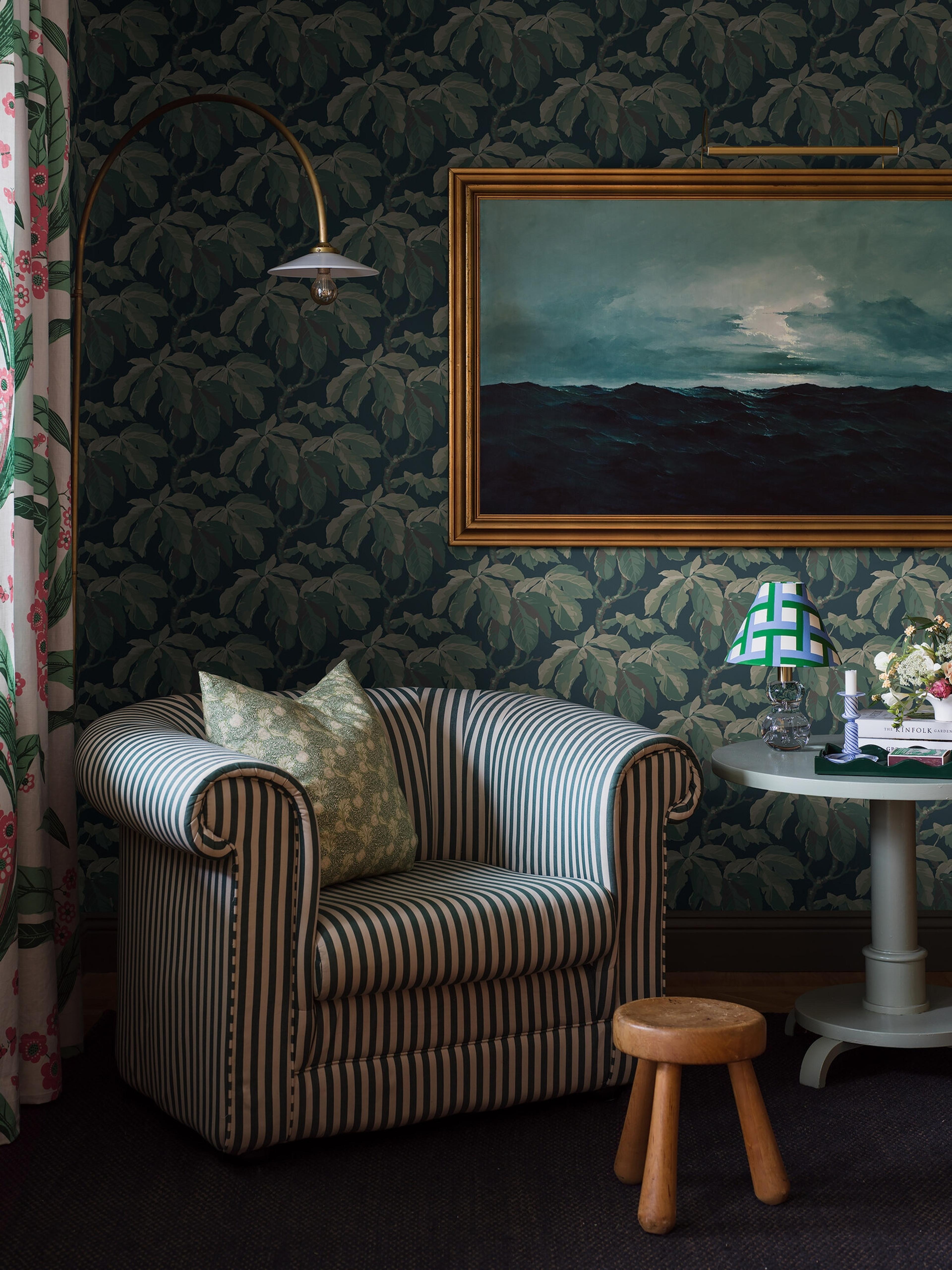 Kastanj tapet med botaniskt mönster i blå. Från kollektionen New Heritage. Nonwoven-material med rak passning.​​​​‌﻿‍﻿​‍​‍‌‍﻿﻿‌﻿​‍‌‍‍‌‌‍‌﻿‌‍‍‌‌‍﻿‍​‍​‍​﻿‍‍​‍​‍‌﻿​﻿‌‍​‌‌‍﻿‍‌‍‍‌‌﻿‌​‌﻿‍‌​‍﻿‍‌‍‍‌‌‍﻿﻿​‍​‍​‍﻿​​‍​‍‌‍‍​‌﻿​‍‌‍‌‌‌‍‌‍​‍​‍​﻿‍‍​‍​‍‌‍‍​‌﻿‌​‌﻿‌​‌﻿​​‌﻿​﻿​﻿‍‍​‍﻿﻿​‍﻿﻿‌﻿‌﻿‌﻿‌﻿‌﻿‌﻿​‍﻿‍‌‍​﻿‌‍﻿﻿‌‍﻿​‌‍﻿﻿‌﻿​‍‌‍​‌‌‍﻿‌‌‍​‌​‍﻿‍‌﻿​﻿‌‍‌‌​‍﻿﻿‌﻿​﻿‌﻿‌​‌﻿‌‌‌‍‌​‌‍‍‌‌‍﻿﻿​‍﻿﻿‌‍‍‌‌‍﻿‍‌﻿‌​‌‍‌‌‌‍﻿‍‌﻿‌​​‍﻿﻿‌‍‌‌‌‍‌​‌‍‍‌‌﻿‌​​‍﻿﻿‌‍﻿‌‌‍﻿﻿‌‍‌​‌‍‌‌​﻿﻿‌‌﻿​​‌﻿​‍‌‍‌‌‌﻿​﻿‌‍‌‌‌‍﻿‍‌﻿‌​‌‍​‌‌﻿‌​‌‍‍‌‌‍﻿﻿‌‍﻿‍​﻿‍﻿‌‍‍‌‌‍‌​​﻿﻿‌‌‍‍‌‌‍﻿‌‌‍​‌‌‍‌﻿‌‍‌‌​‍﻿‌‌‍‌‍​﻿​﻿‌‍​‍‌‍‌​‌‍​﻿‌‍​‌‌‍​﻿​﻿‍​​﻿‍‌‌‍‌​‌‍​‍​﻿‌﻿​﻿‌‌​﻿​​​﻿​‌​﻿‌‍​﻿‌﻿​﻿‌﻿‌‍​‍​﻿‍‌​﻿‌‍​﻿​​‌‍​‍‌‍‌‌‌‍​﻿‌‍‌​​﻿​﻿​﻿‌﻿‌‍​‍​﻿‌﻿‌‍​‍‌‍‌​‌‍‌‌‌‍‌‍​﻿​​‌‍​﻿​﻿‌‍‌‍​‍‌‍​‌​﻿‌‍​‍﻿‌​﻿​‌​﻿‌‌​﻿​​​﻿​​‌﻿‍​​﻿​‍​﻿​​​﻿​​​﻿​​​‍﻿‌‌‍‍‍‌﻿​​‌‍‌﻿​﻿‍﻿‌﻿‌​‌﻿‍‌‌﻿​​‌‍‌‌​﻿﻿‌‌﻿​﻿‌‍​‌‌‍﻿‍‌‍‍‌‌﻿‌​‌﻿‍‌​‍﻿‍‌‍‍‌‌‍﻿‌‌‍​‌‌‍‌﻿‌‍‌‌‌​​‌‌﻿​﻿‌﻿​﻿‌‍‌‌‌﻿‌​​﻿‍﻿‌﻿​​‌‍​‌‌﻿‌​‌‍‍​​﻿﻿‌‌‍​‌‌‍﻿​‌﻿‌​‌‌‌​‌‍‌‌‌﻿‍​‌﻿‌​​﻿﻿﻿‌‍​‍‌‍​‌‌﻿​﻿‌‍‌‌‌‌‌‌‌﻿​‍‌‍﻿​​﻿﻿‌‌‍‍​‌﻿‌​‌﻿‌​‌﻿​​‌﻿​﻿​‍‌‌​﻿​﻿‌​​‌​‍‌‌​﻿​‍‌​‌‍​‍‌‌​﻿​‍‌​‌‍‌﻿‌﻿‌﻿‌﻿‌﻿‌﻿​‍﻿‍‌‍​﻿‌‍﻿﻿‌‍﻿​‌‍﻿﻿‌﻿​‍‌‍​‌‌‍﻿‌‌‍​‌​‍﻿‍‌﻿​﻿‌‍‌‌​‍‌‌​﻿​‍‌​‌‍‌﻿​﻿‌﻿‌​‌﻿‌‌‌‍‌​‌‍‍‌‌‍﻿﻿​‍‌‍‌‍‍‌‌‍‌​​﻿﻿‌‌‍‍‌‌‍﻿‌‌‍​‌‌‍‌﻿‌‍‌‌​‍﻿‌‌‍‌‍​﻿​﻿‌‍​‍‌‍‌​‌‍​﻿‌‍​‌‌‍​﻿​﻿‍​​﻿‍‌‌‍‌​‌‍​‍​﻿‌﻿​﻿‌‌​﻿​​​﻿​‌​﻿‌‍​﻿‌﻿​﻿‌﻿‌‍​‍​﻿‍‌​﻿‌‍​﻿​​‌‍​‍‌‍‌‌‌‍​﻿‌‍‌​​﻿​﻿​﻿‌﻿‌‍​‍​﻿‌﻿‌‍​‍‌‍‌​‌‍‌‌‌‍‌‍​﻿​​‌‍​﻿​﻿‌‍‌‍​‍‌‍​‌​﻿‌‍​‍﻿‌​﻿​‌​﻿‌‌​﻿​​​﻿​​‌﻿‍​​﻿​‍​﻿​​​﻿​​​﻿​​​‍﻿‌‌‍‍‍‌﻿​​‌‍‌﻿​‍‌‍‌﻿‌​‌﻿‍‌‌﻿​​‌‍‌‌​﻿﻿‌‌﻿​﻿‌‍​‌‌‍﻿‍‌‍‍‌‌﻿‌​‌﻿‍‌​‍﻿‍‌‍‍‌‌‍﻿‌‌‍​‌‌‍‌﻿‌‍‌‌‌​​‌‌﻿​﻿‌﻿​﻿‌‍‌‌‌﻿‌​​‍‌‍‌﻿​​‌‍​‌‌﻿‌​‌‍‍​​﻿﻿‌‌‍​‌‌‍﻿​‌﻿‌​‌‌‌​‌‍‌‌‌﻿‍​‌﻿‌​​‍‌‍‌﻿​​‌‍‌‌‌﻿​‍‌﻿​﻿‌﻿​​‌‍‌‌‌‍​﻿‌﻿‌​‌‍‍‌‌﻿‌‍‌‍‌‌​﻿﻿‌‌﻿​​‌﻿‌‌‌‍​‍‌‍﻿​‌‍‍‌‌﻿​﻿‌‍‍​‌‍‌‌‌‍‌​​‍​‍‌﻿﻿‌