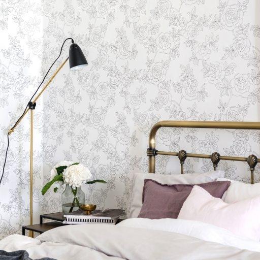 Inez, Svart/vit tapet från duro med blommigt mönster i vit. Från kollektionen Natur. Nonwoven-material med förskjuten passning. Country, city-stil.