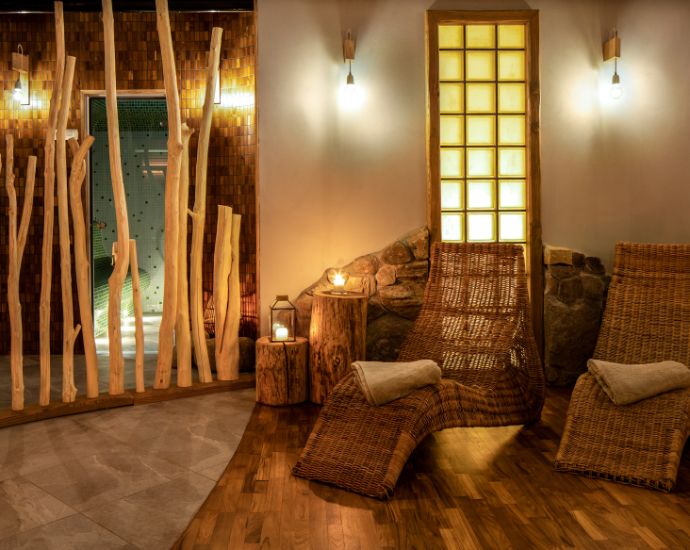 Natura Herbal Spa & Wellness — saunový svět s pěti druhy saun a vířivkou pro 8 osob