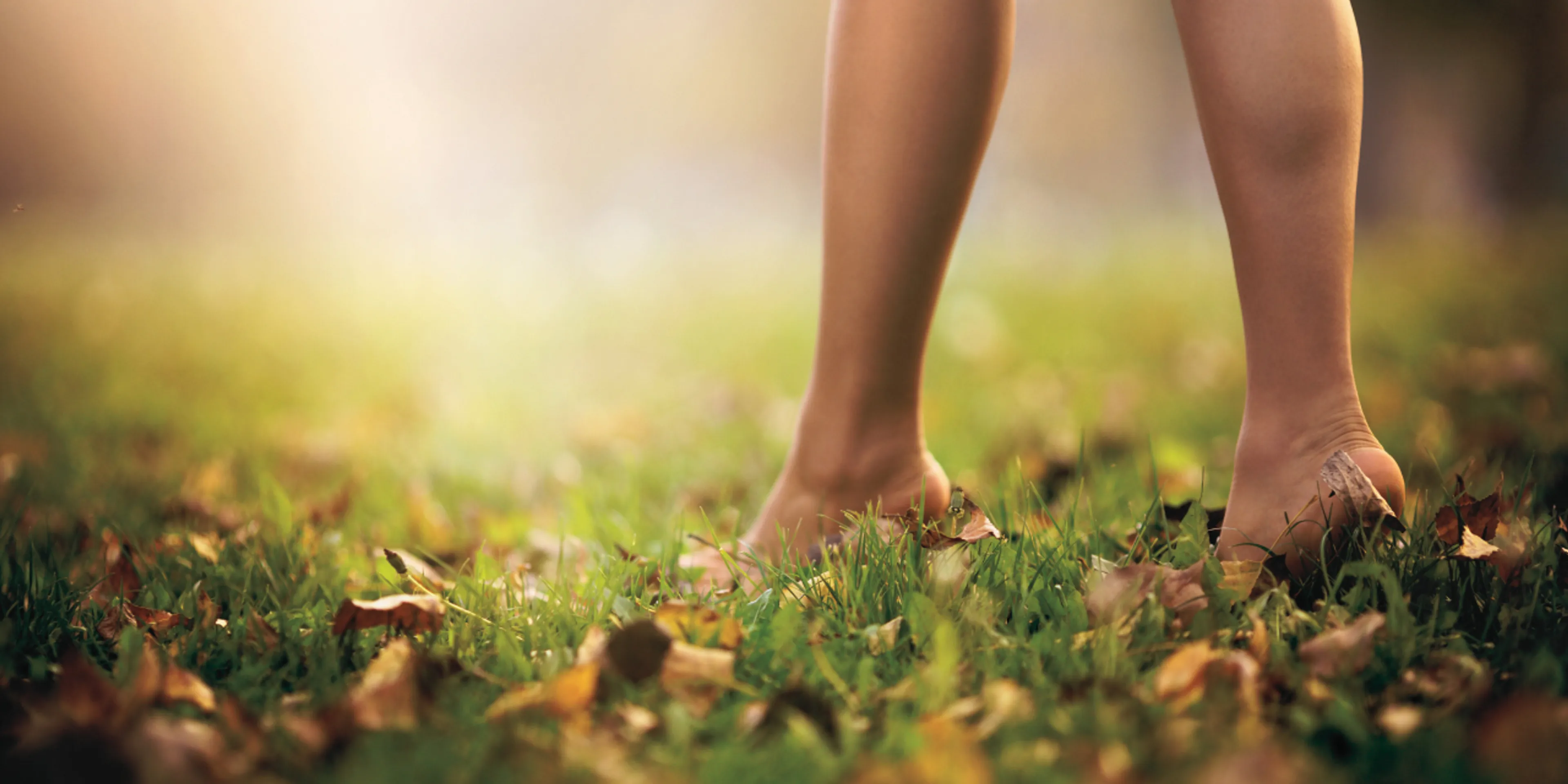 Caminar descalzo beneficio para la salud