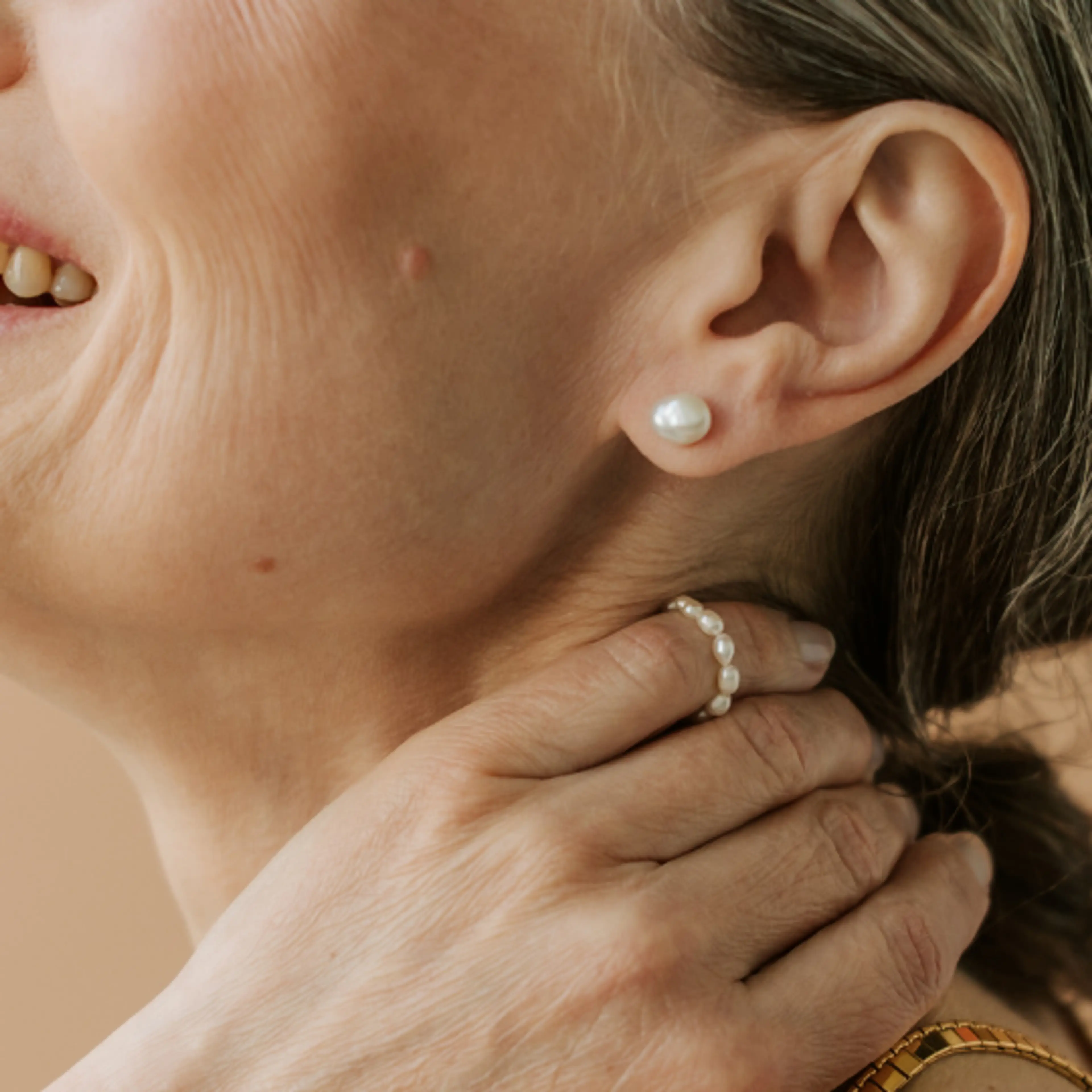 Mujeres mayores prefieren estar solteras