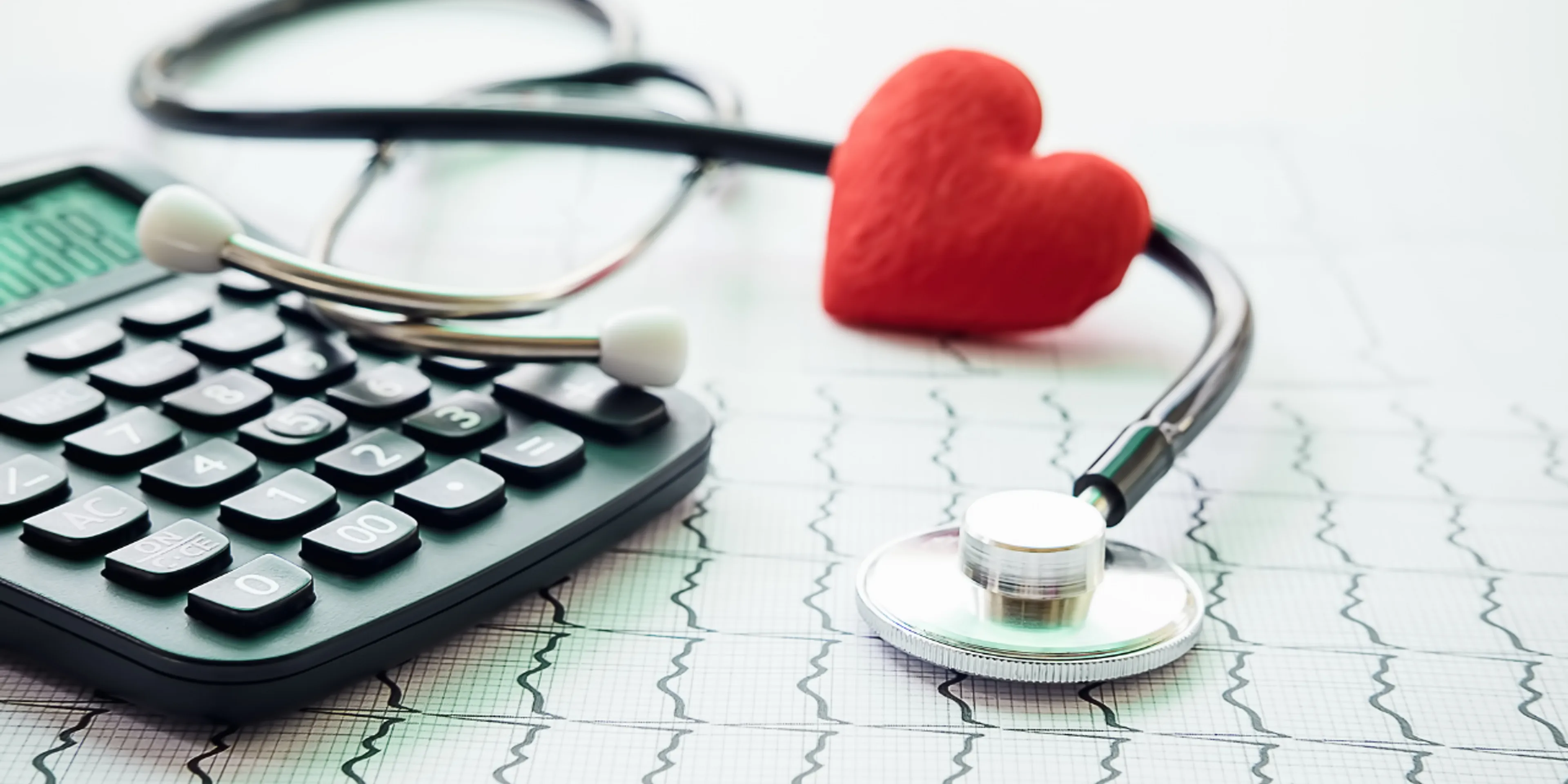 ¿Qué pasa con el seguro de gastos médicos cuando fallece el titular?