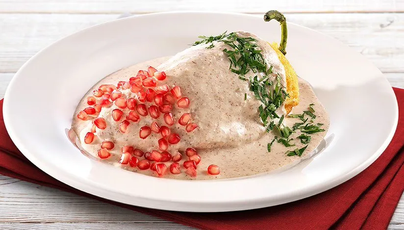 Chile en nogada - Vips, restaurante mexicano