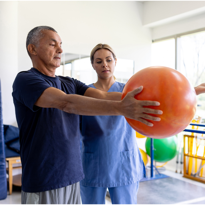 Cómo Recovery está revolucionando la fisioterapia para adultos mayores de 50 años