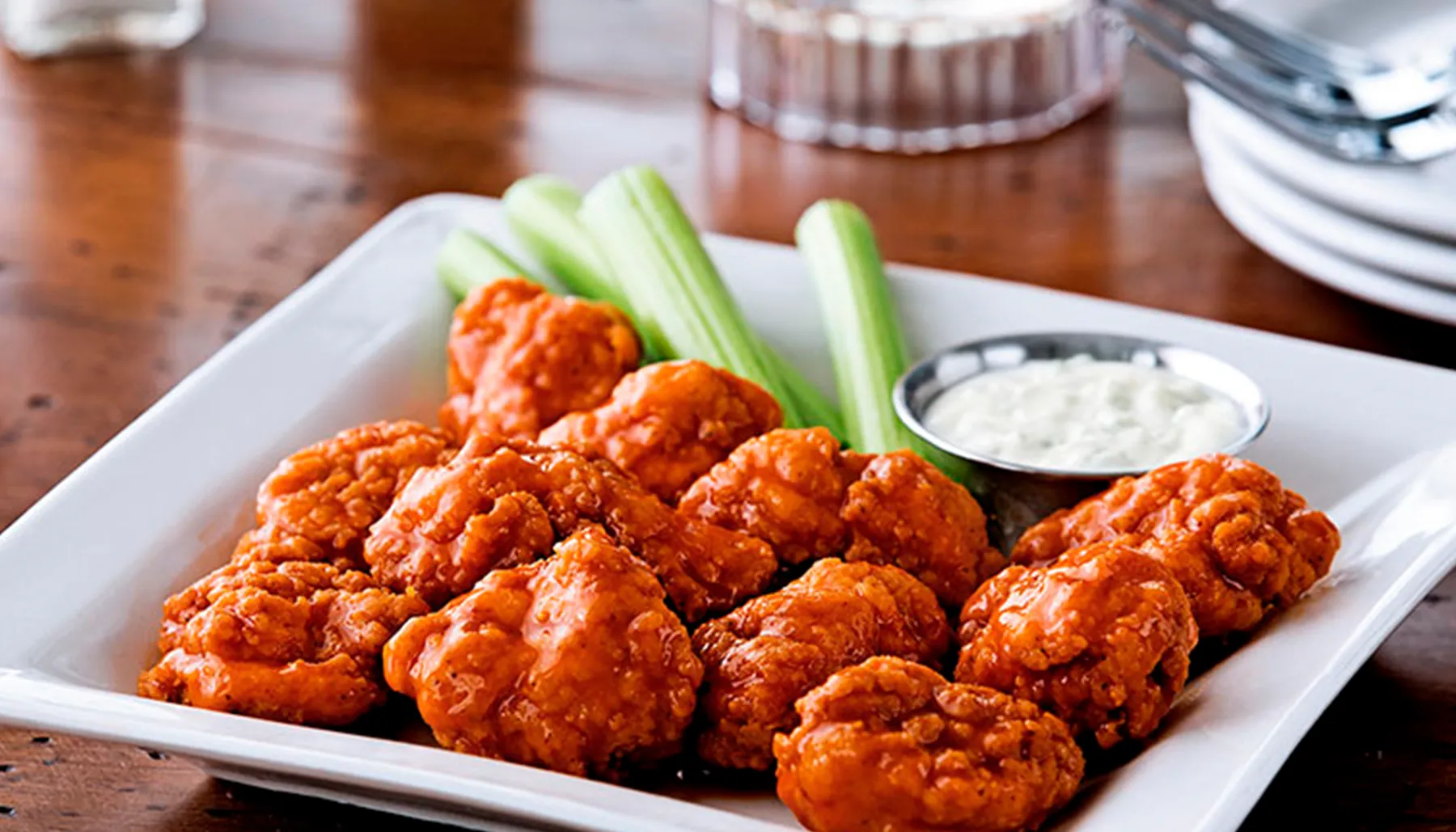 Alitas y apio stickts en Chili's