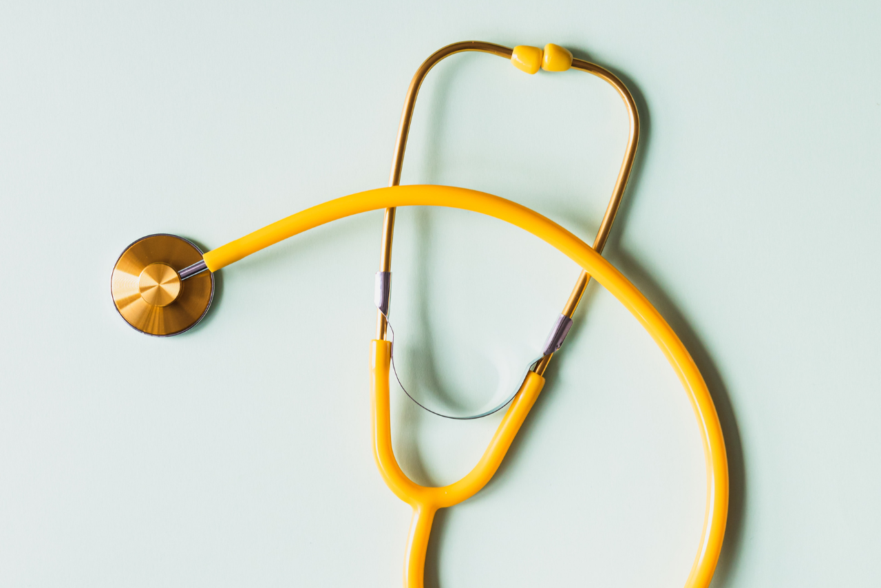 ¿Qué pasa con el seguro de gastos médicos cuando fallece el titular?