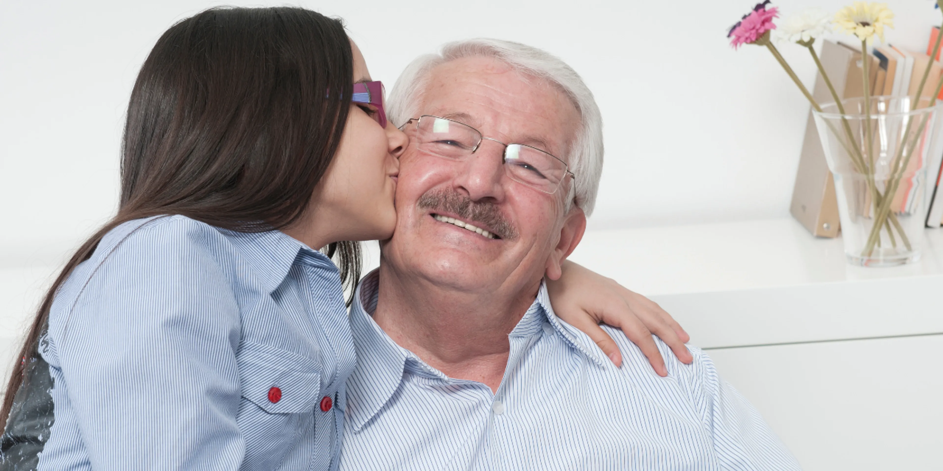 ¿Por qué los abuelos son más cariñosos y pacientes con los nietos que con los hijos?