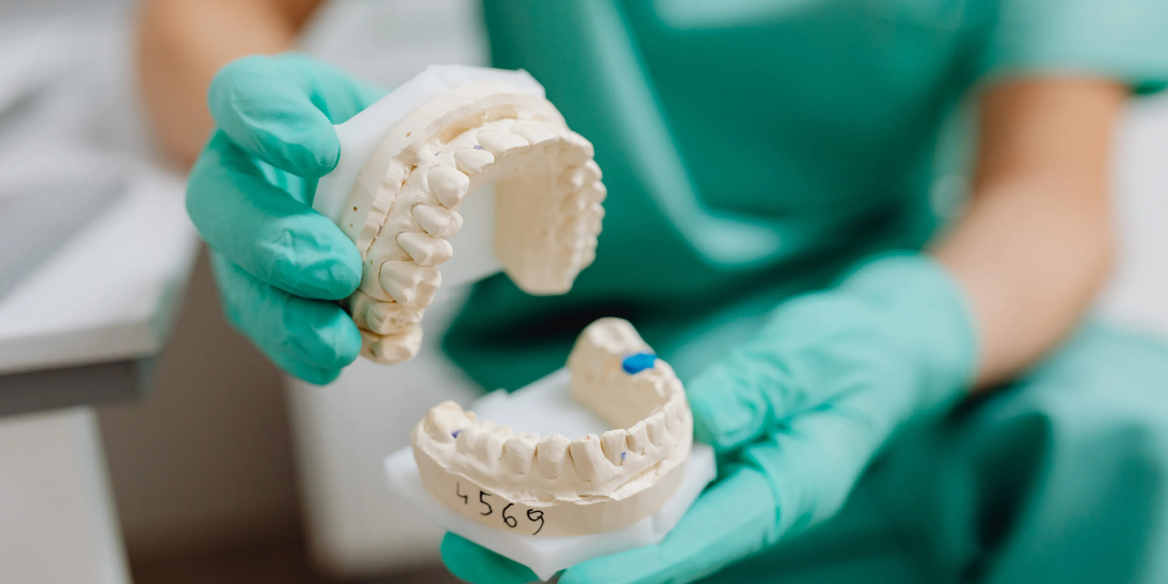 Dentalia busca cambiar la forma en que México cuida su salud bucal