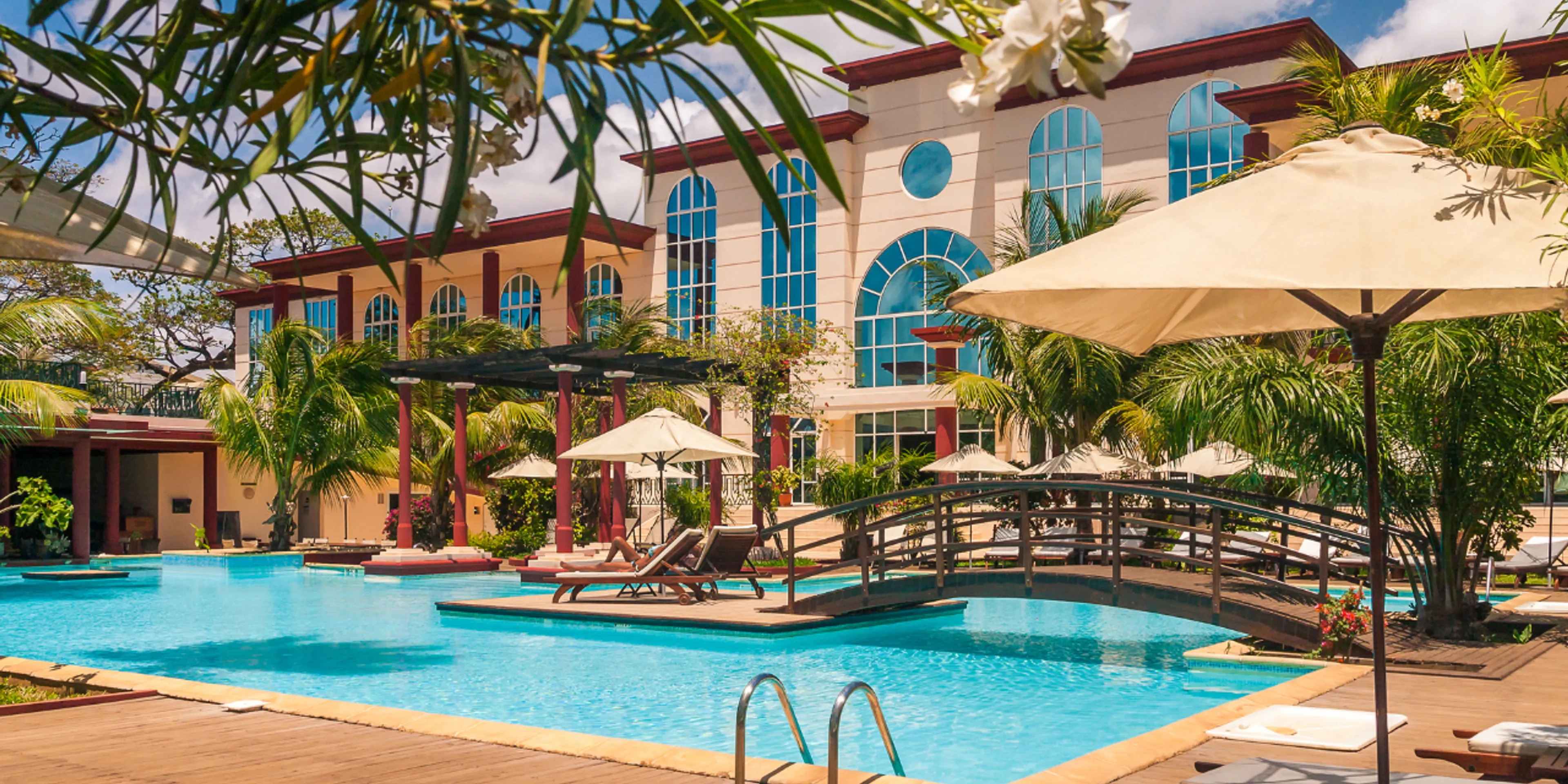 Ventajas de un hotel sobre la renta de una casa para vacacionar