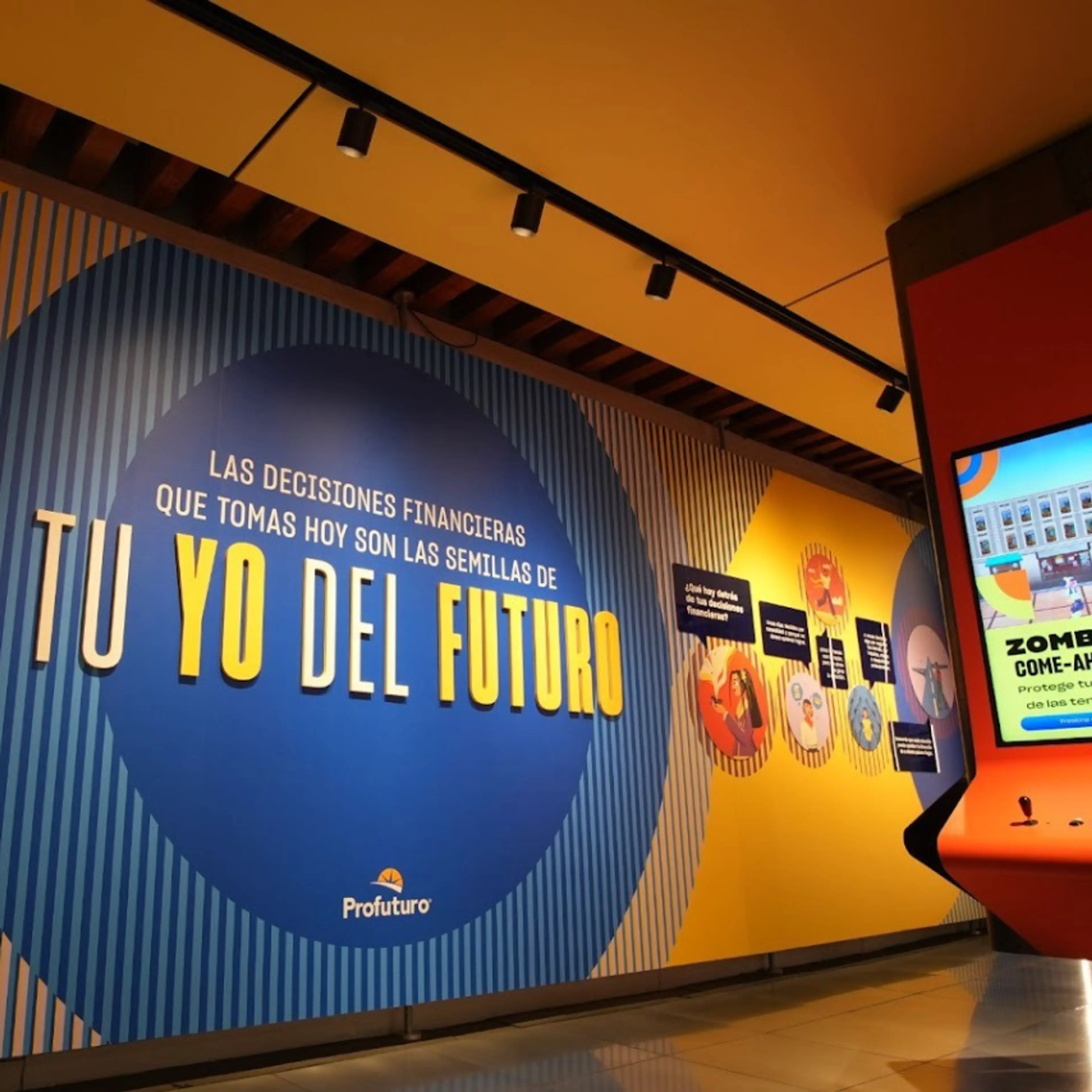 Profuturo estrena experiencias para mejorar la educación financiera en el MIDE