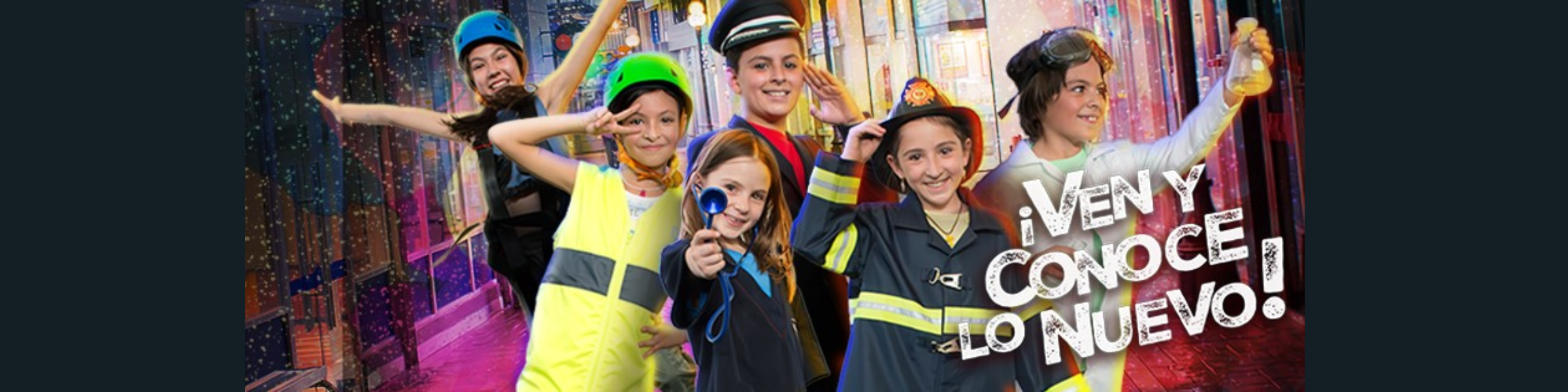 Banner promocional de KidZania con niños representando distintas profesiones como bombero, piloto, científico y trabajador de la construcción. Descubre las nuevas experiencias y actividades interactivas diseñadas para que los pequeños aprendan jugando.