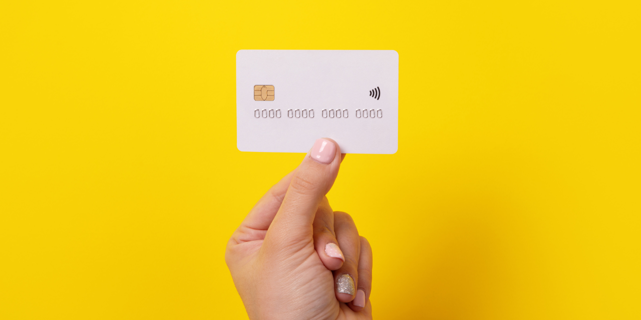 Estrategia para ahorrar con 2 o más tarjetas de débito