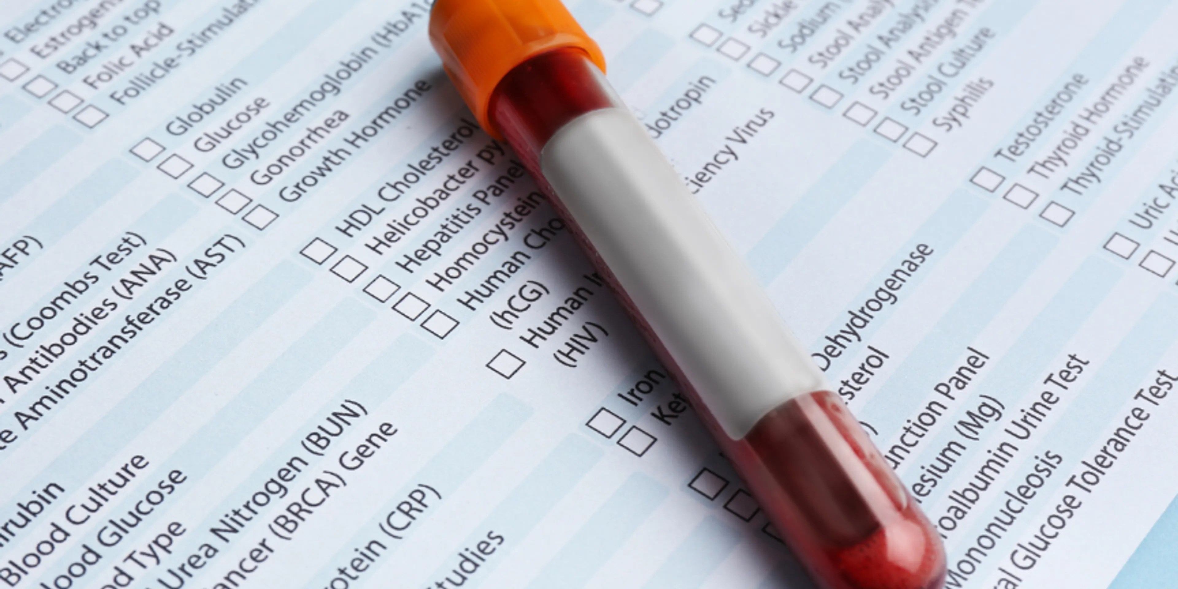 Cuáles son los chequeos médicos comunes que debo hacerme antes de salir de viaje