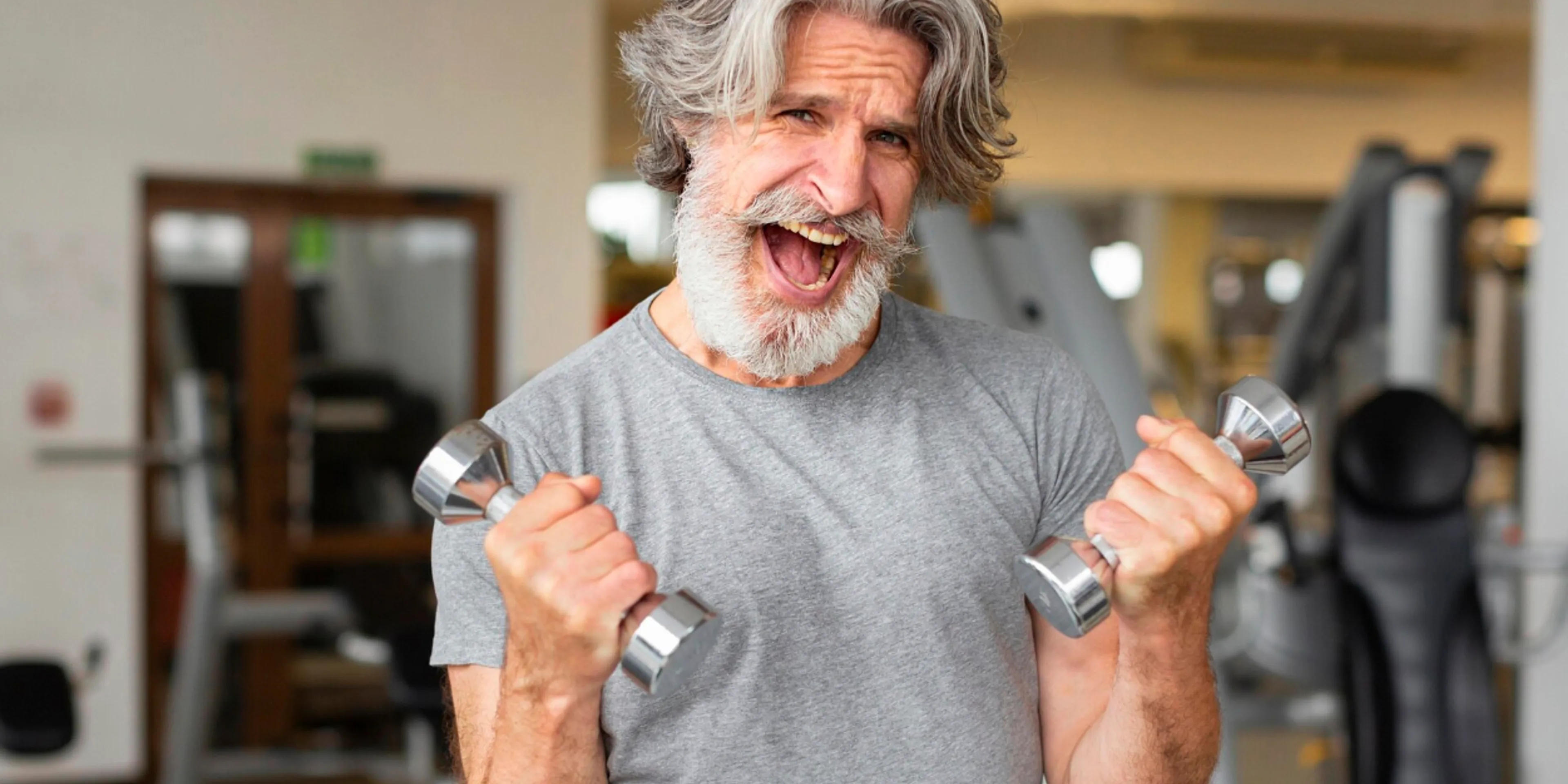 ¿Cardio o pesas? Cuál es el mejor ejercicio para hacer en casa después de los 45 años
