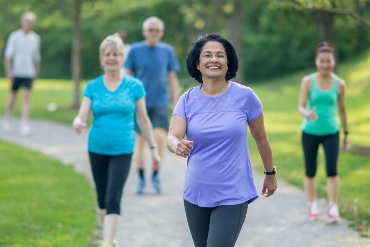 Cómo cuidar tu salud en los 50, 60 y 70 para vivir más y mejor