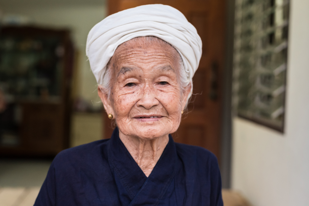 Persona mayor japonesa