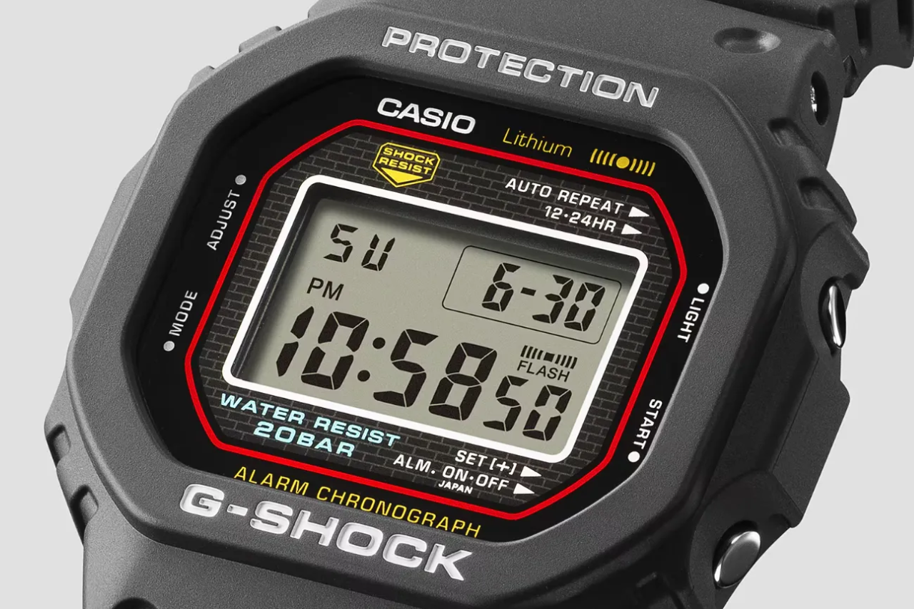 Reloj Casio G-Shock DW-5000R-1A 2024
