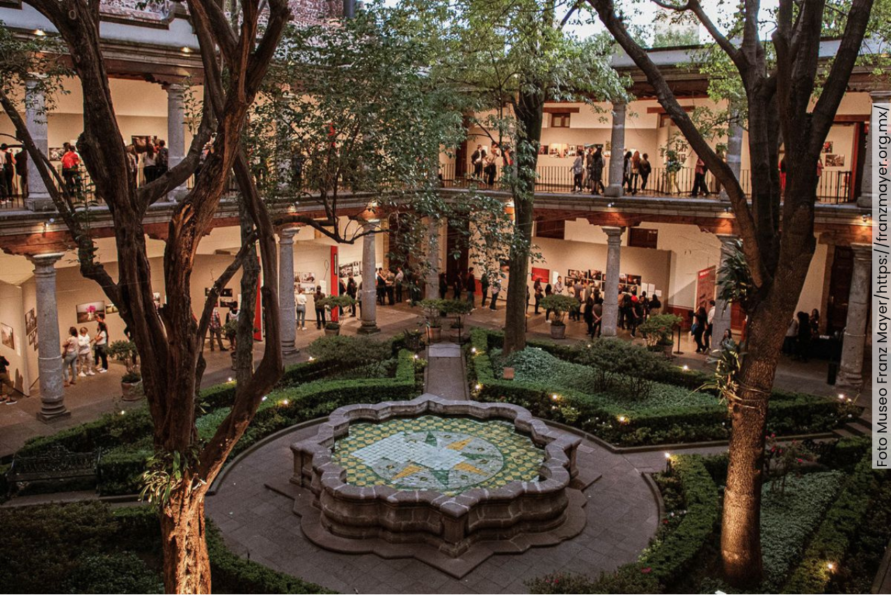 Patio del museo Franz Mayer de tarde