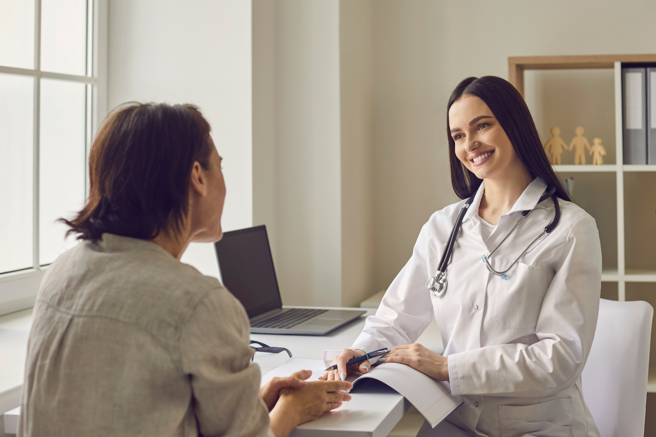 Cuáles son los chequeos médicos comunes que debo hacerme antes de salir de viaje