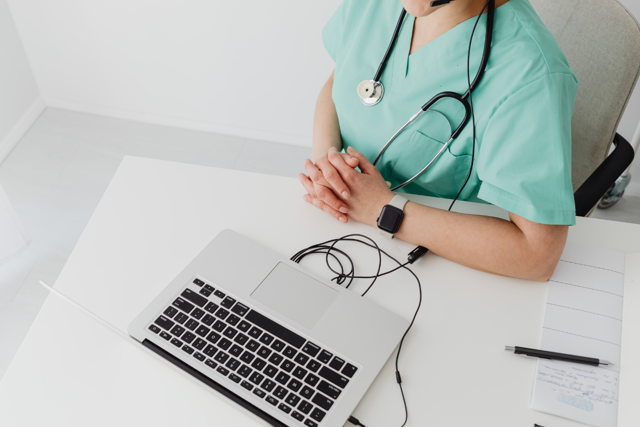 ¿Ronquidos y cansancio constante? Tal vez necesitas un estudio del sueño