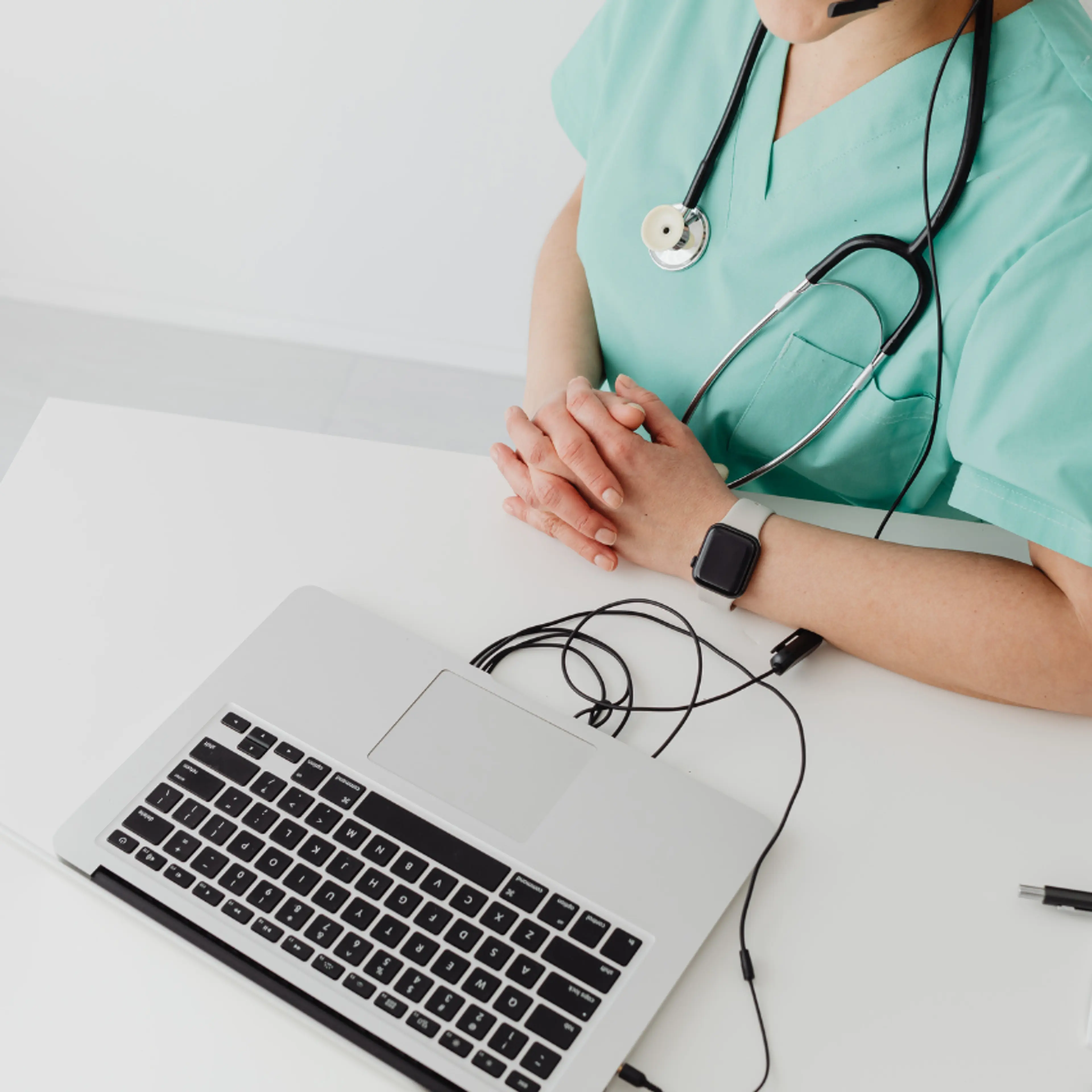 ¿Ronquidos y cansancio constante? Tal vez necesitas un estudio del sueño