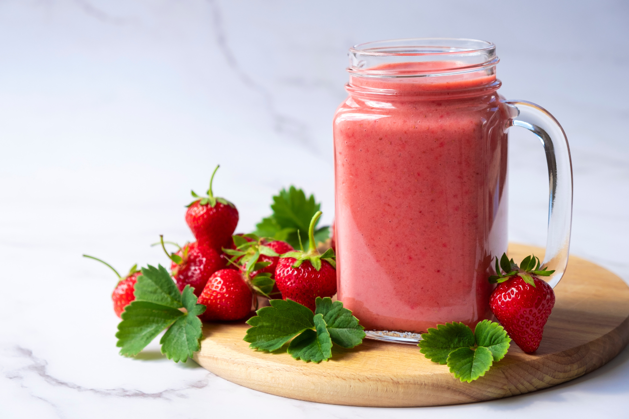Delicioso smoothie rico en fitoestrógenos para la perimenopausia y menopausia