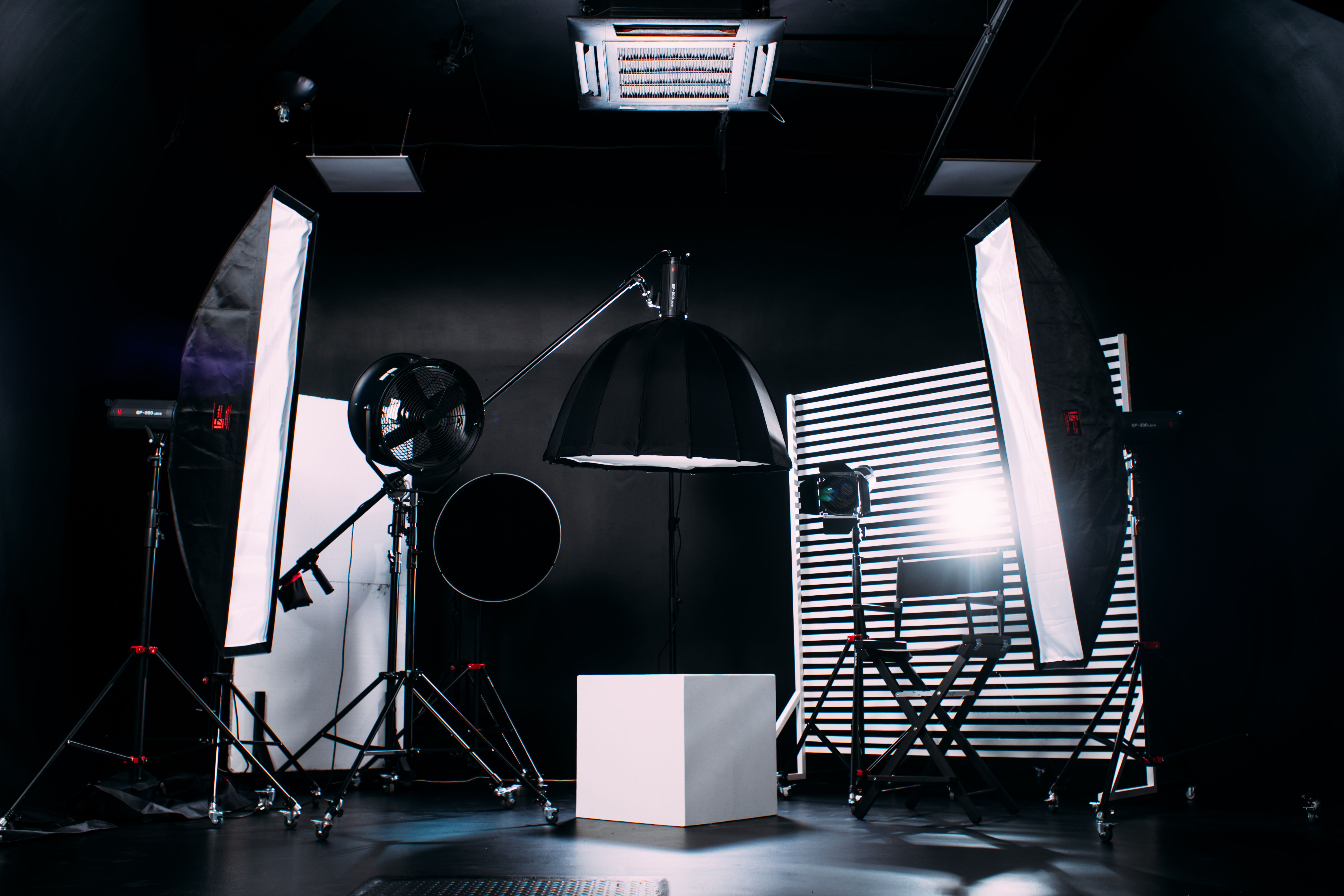 Tips for startup success in 2025: How to create a content bank for your brand?