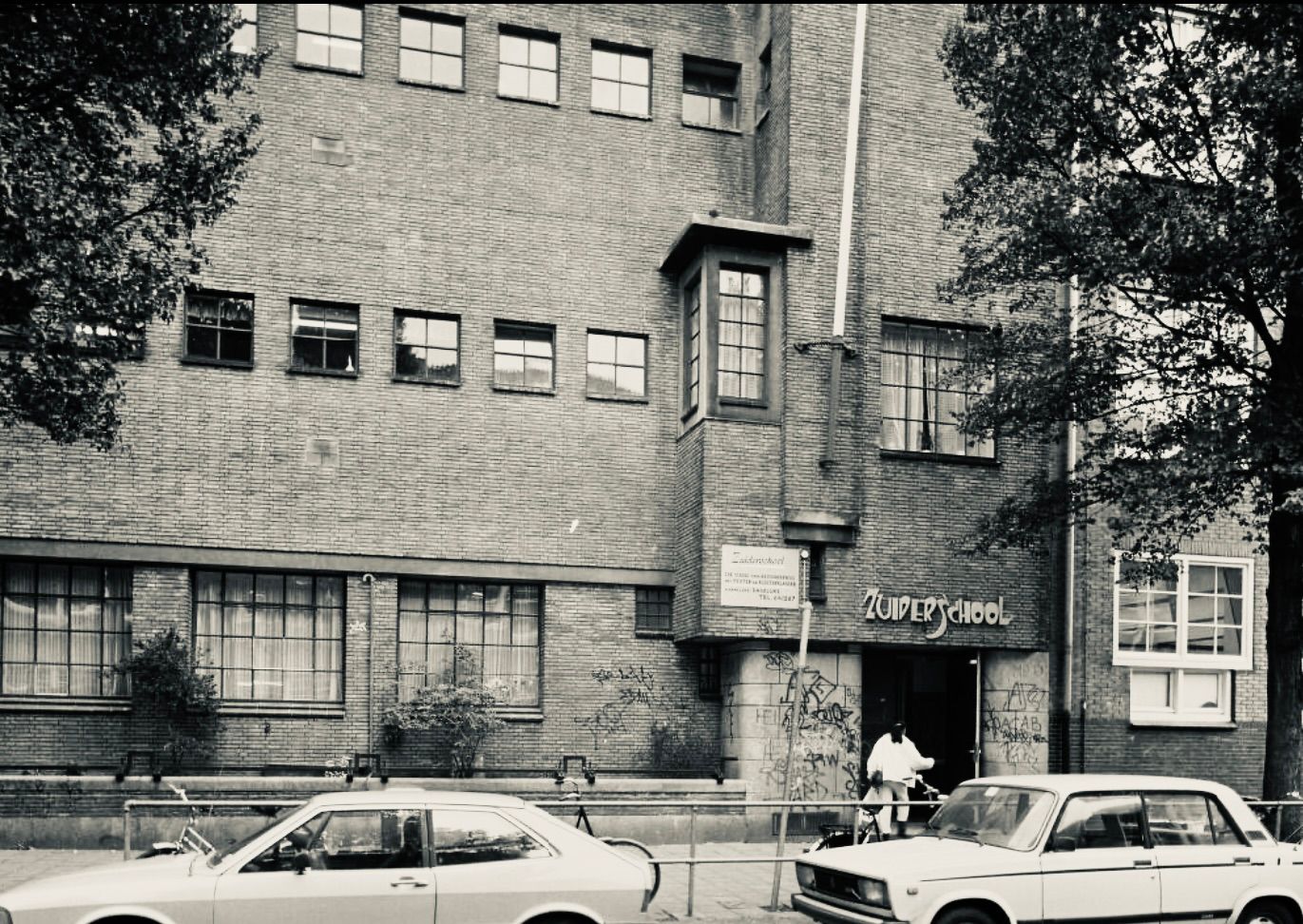 Het HLZ komt eind februari in de voormalige Zuiderschool en een vleugel van de Dongeschool (foto Zuiderschool, Collectie Stadsarchief Amsterdam)