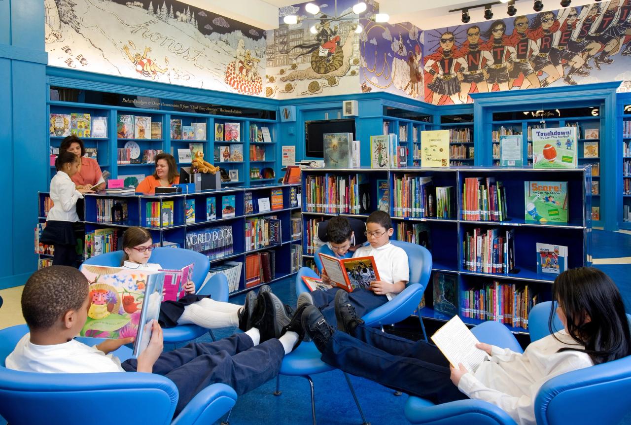 The Robin Hood Foundation library at P.S. 96X, designed in collaboration with the graphic designer Stefan Sagmeister and the illustrator Yuko Shimizu. (Photo: Kevin Chu and Jessica Paul. Courtesy Pentagram)