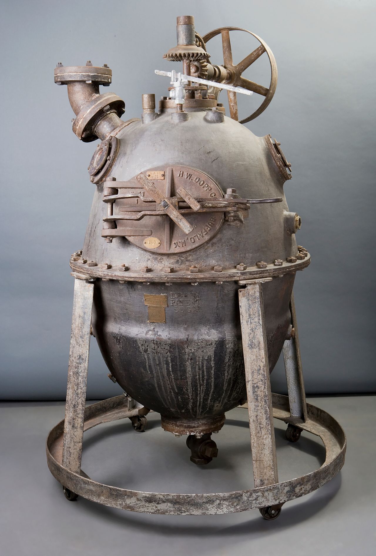 The Bakelizer, a steam pressure vessel used by chemist and inventor Leo H. Baekeland to produce commercial quantities of the first totally synthetic plastic, Bakelite (circa 1909). (Courtesy National Museum of American History)