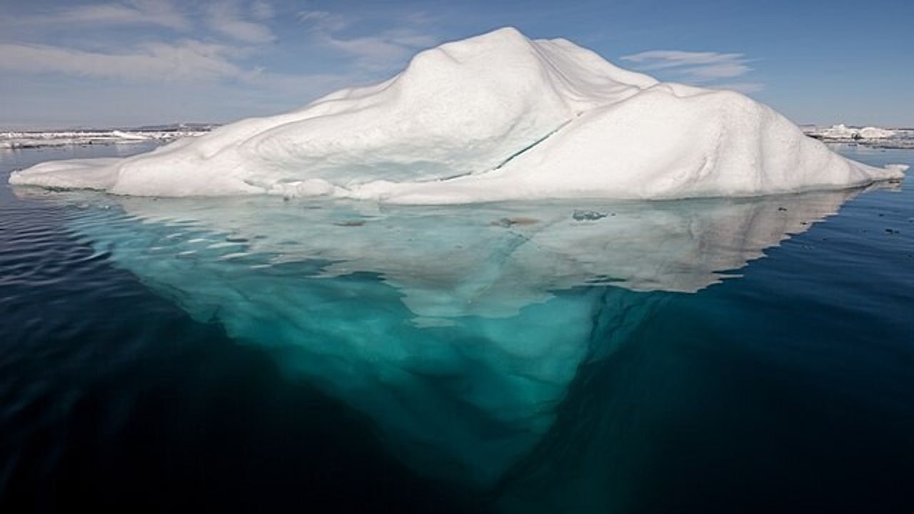 Arctic sea ice is now declining at a rate of 13% per decade. (Photo: Andreas Weith)