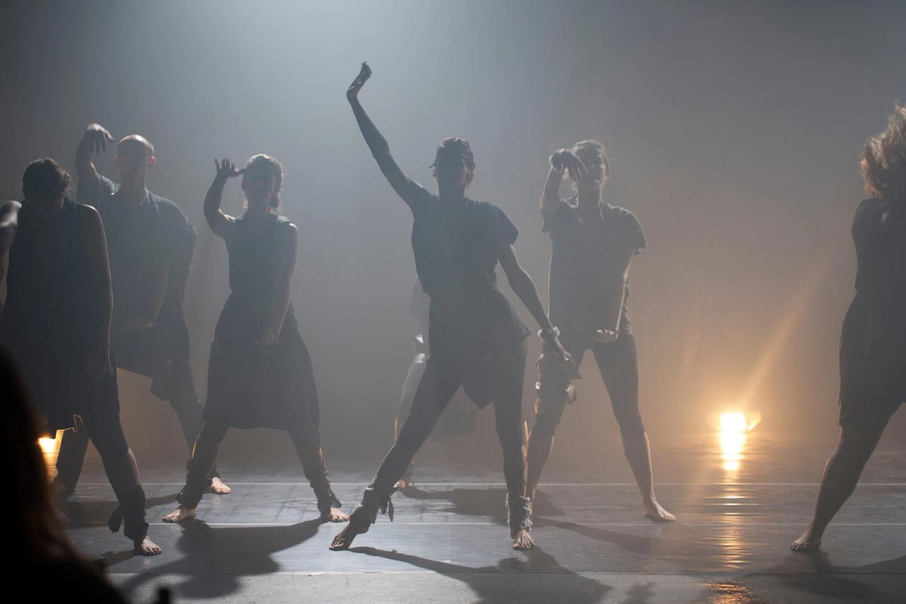 The set of Adelman’s “Show Me” (2015) music video shoot. (Courtesy Lindsey Adelman)