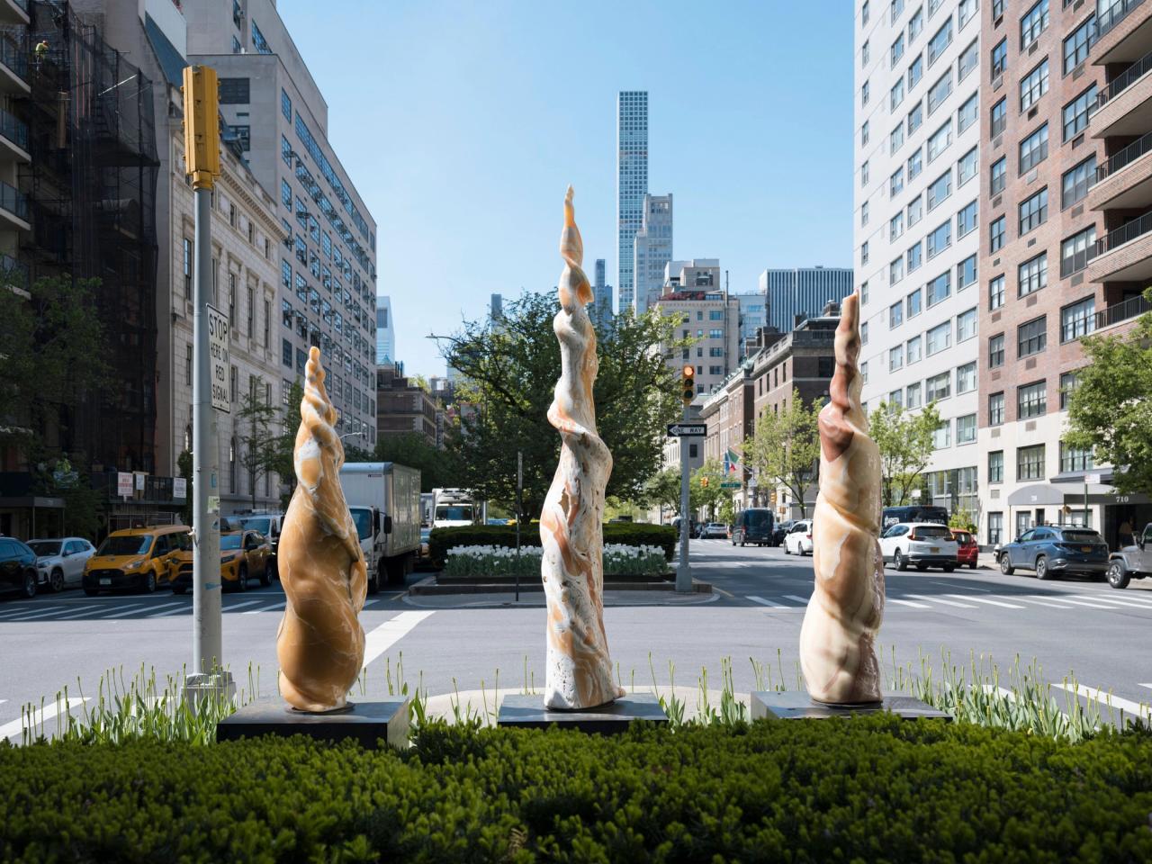 Three of Allen’s “Not Yet Titled” sculptures installed on Park Avenue, made in 2025 (left and center) and 2024 (right). (Photographer: Charlie Rubin)