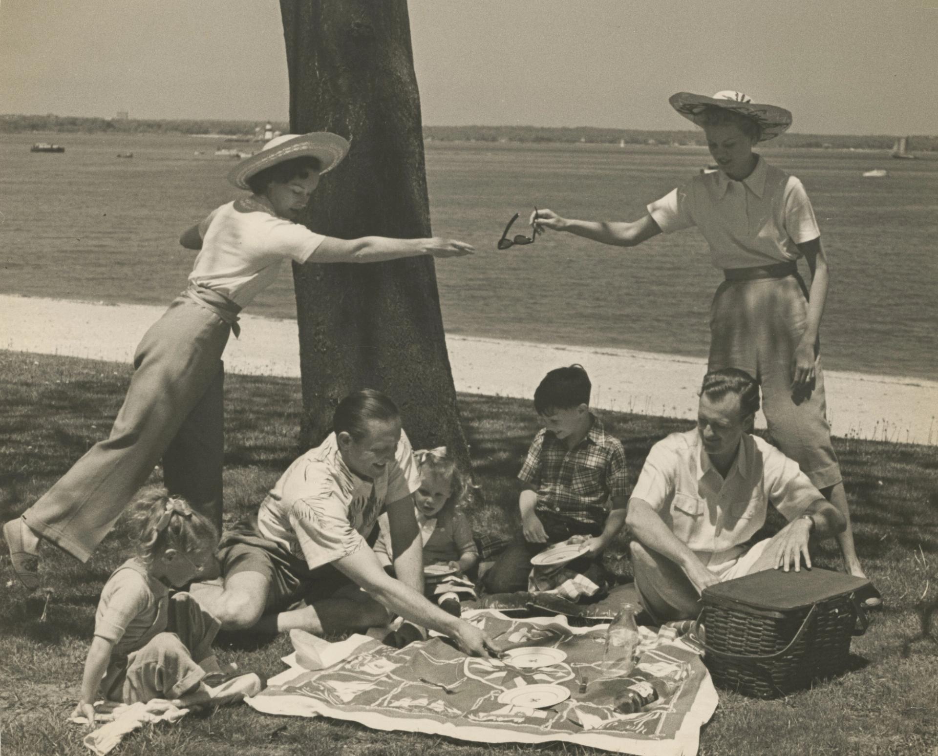 A photo of Barney’s family taken for Vogue in Sands Point, Long Island, in May 1949. (Courtesy Tina Barney)