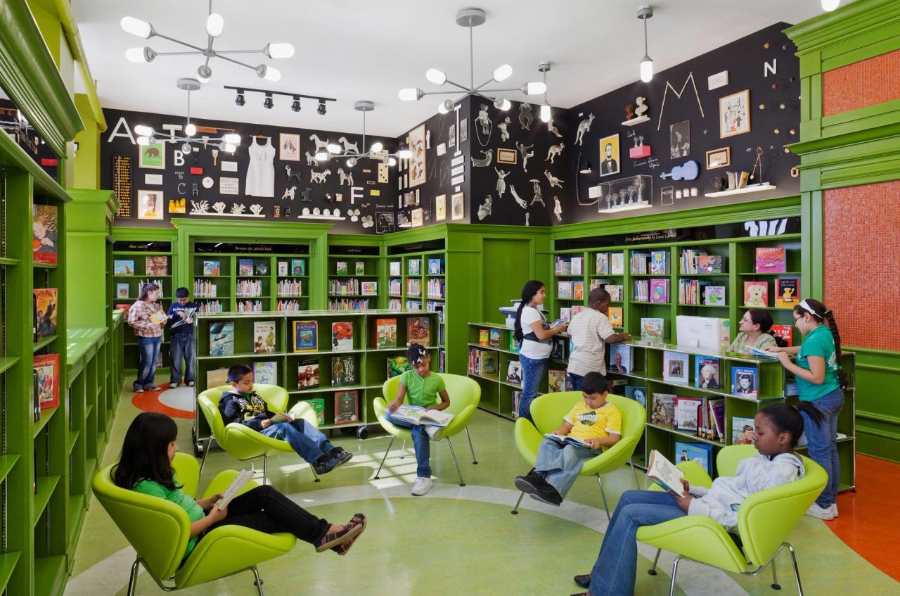 The Robin Hood Foundation library at P.S. 47X, designed in collaboration with the artist Maira Kalman. (Photo: Peter Mauss. Courtesy Pentagram)