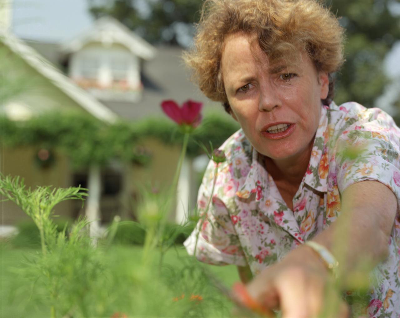“Sheila in the Garden” (1989) by Tina Barney. (Courtesy the artist and Kasmin, New York)