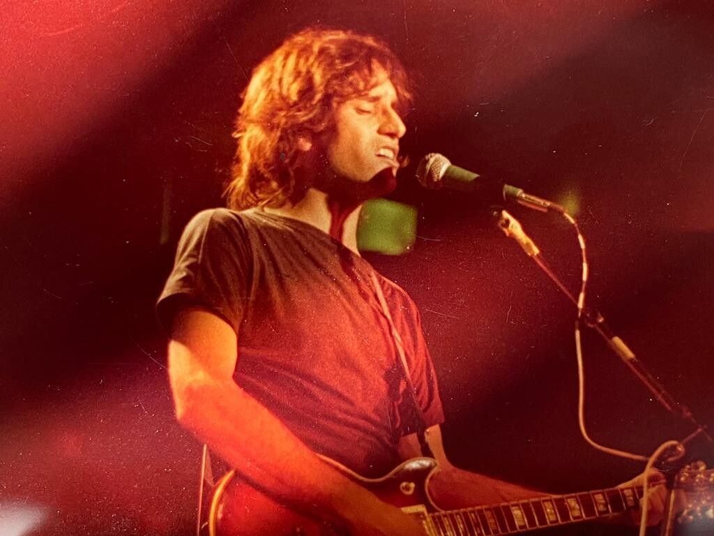 Broza performing his album KLAF at a concert in Israel in 1982. (Courtesy David Broza)