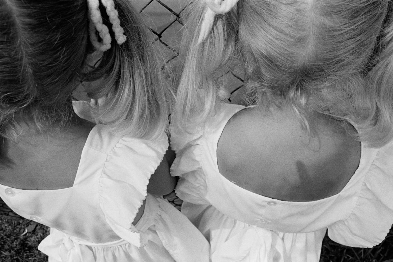 “Pinafores (The Twins)” (1977) by Tina Barney. (Courtesy the artist and Kasmin, New York)