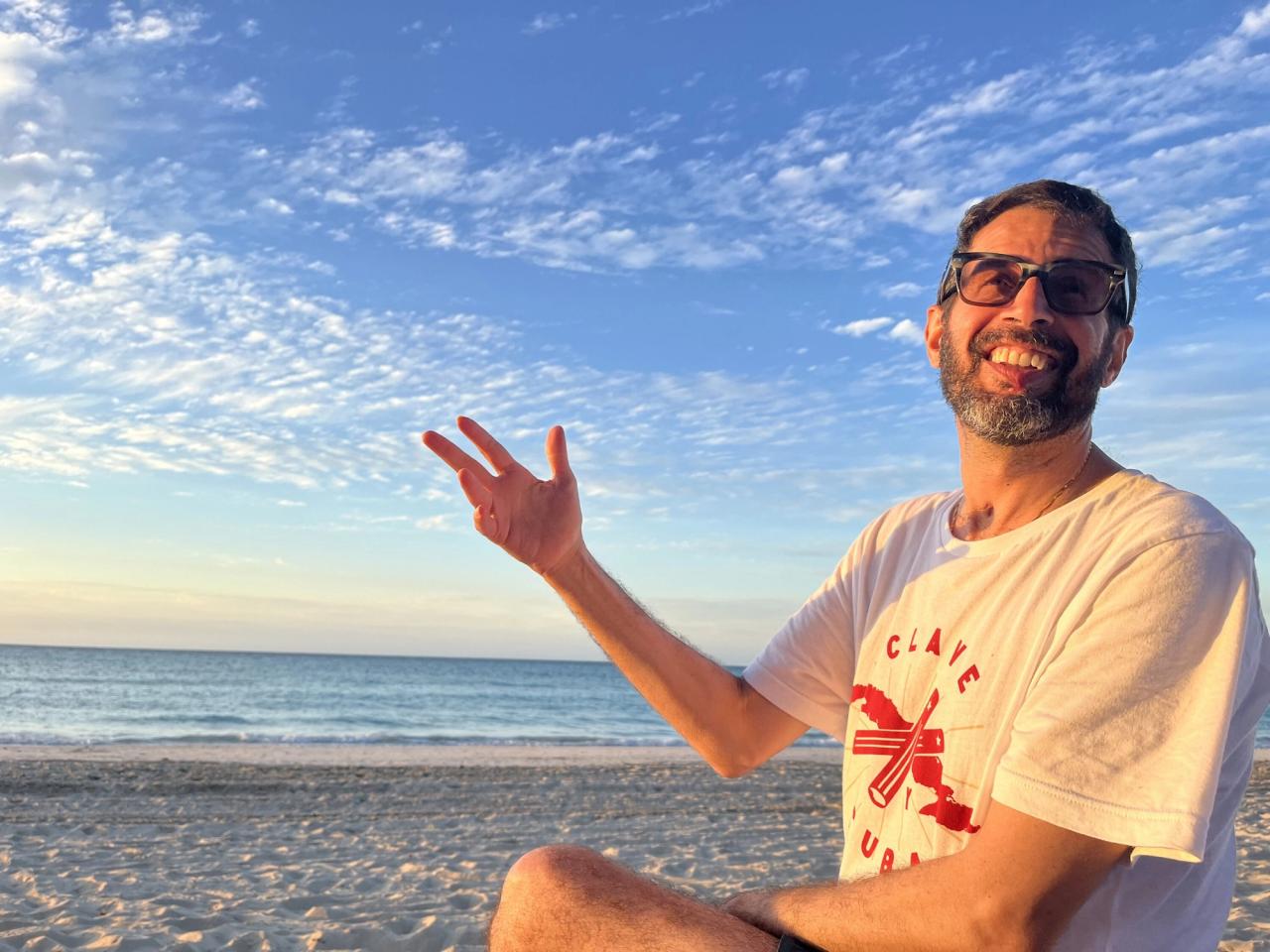 A recent photo of Parlá at Playas del Este in Cuba. (Photo: Claudia Hilda. Courtesy José Parlá)