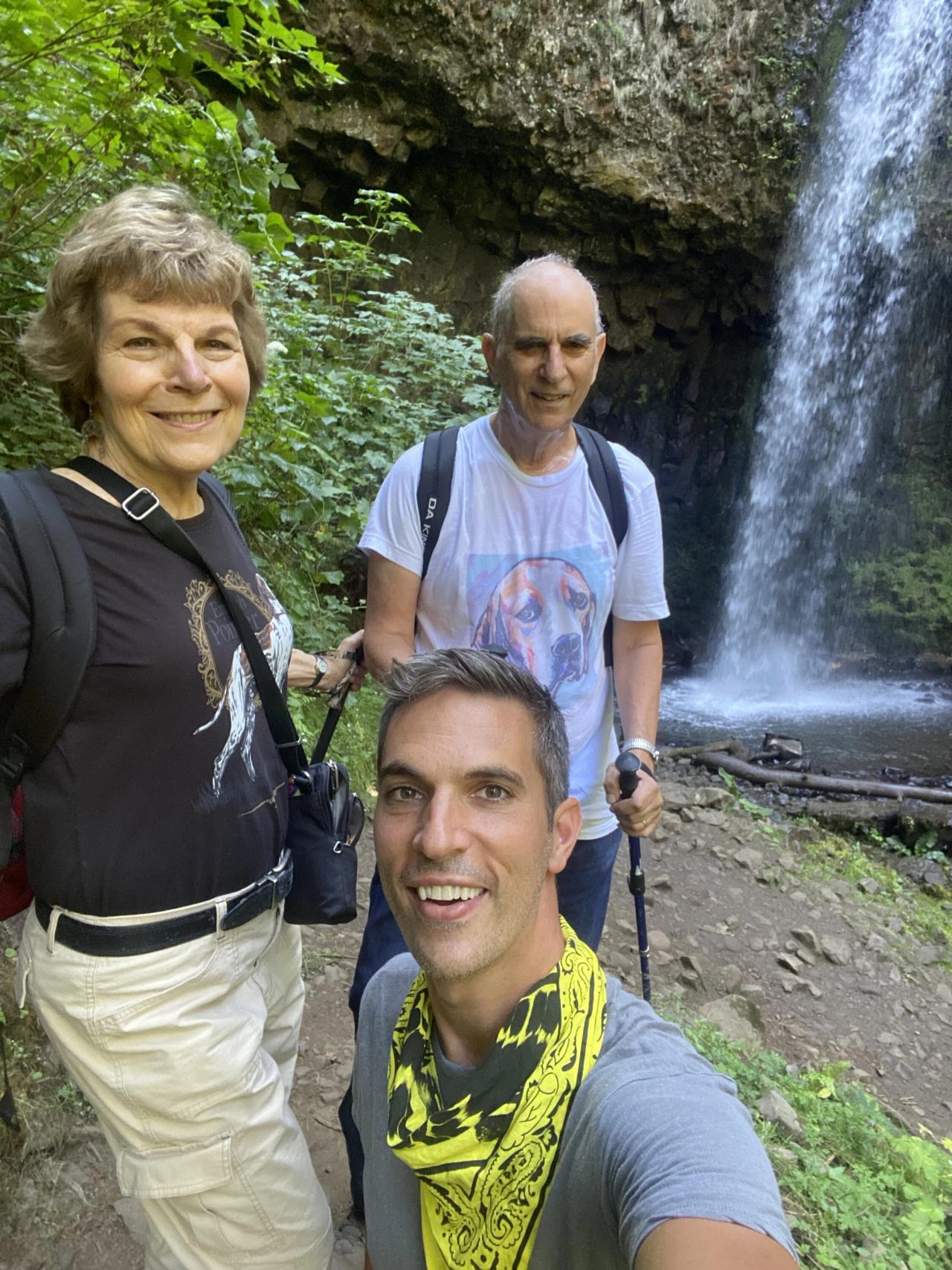 Shapiro with his parents during a recent hike in Oregon. (Courtesy Ari Shapiro)
